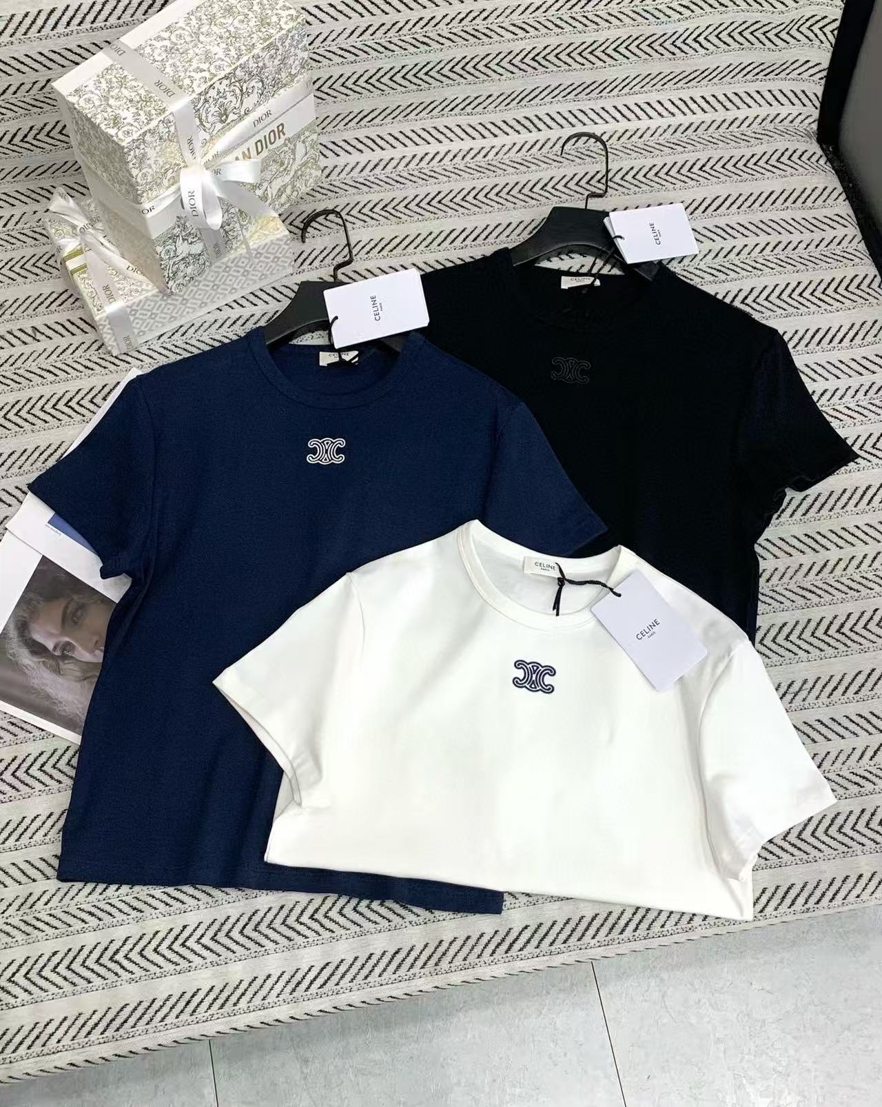 CEL1NE シンプル刺繍ロゴTシャツ【50％割引+送料無料】
