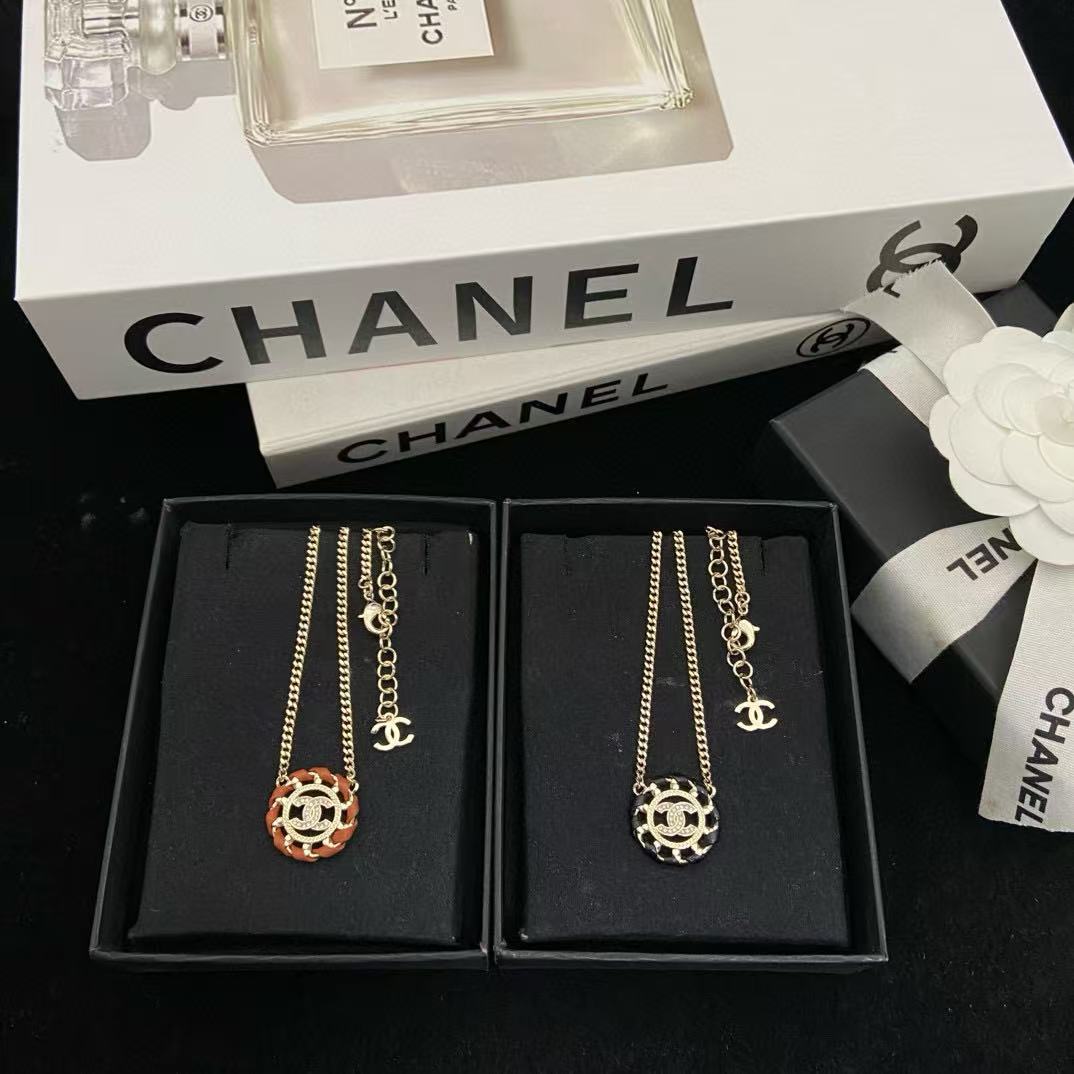 CHANE1 ダブルC ラウンドレザーネックレス【50％割引+送料無料】