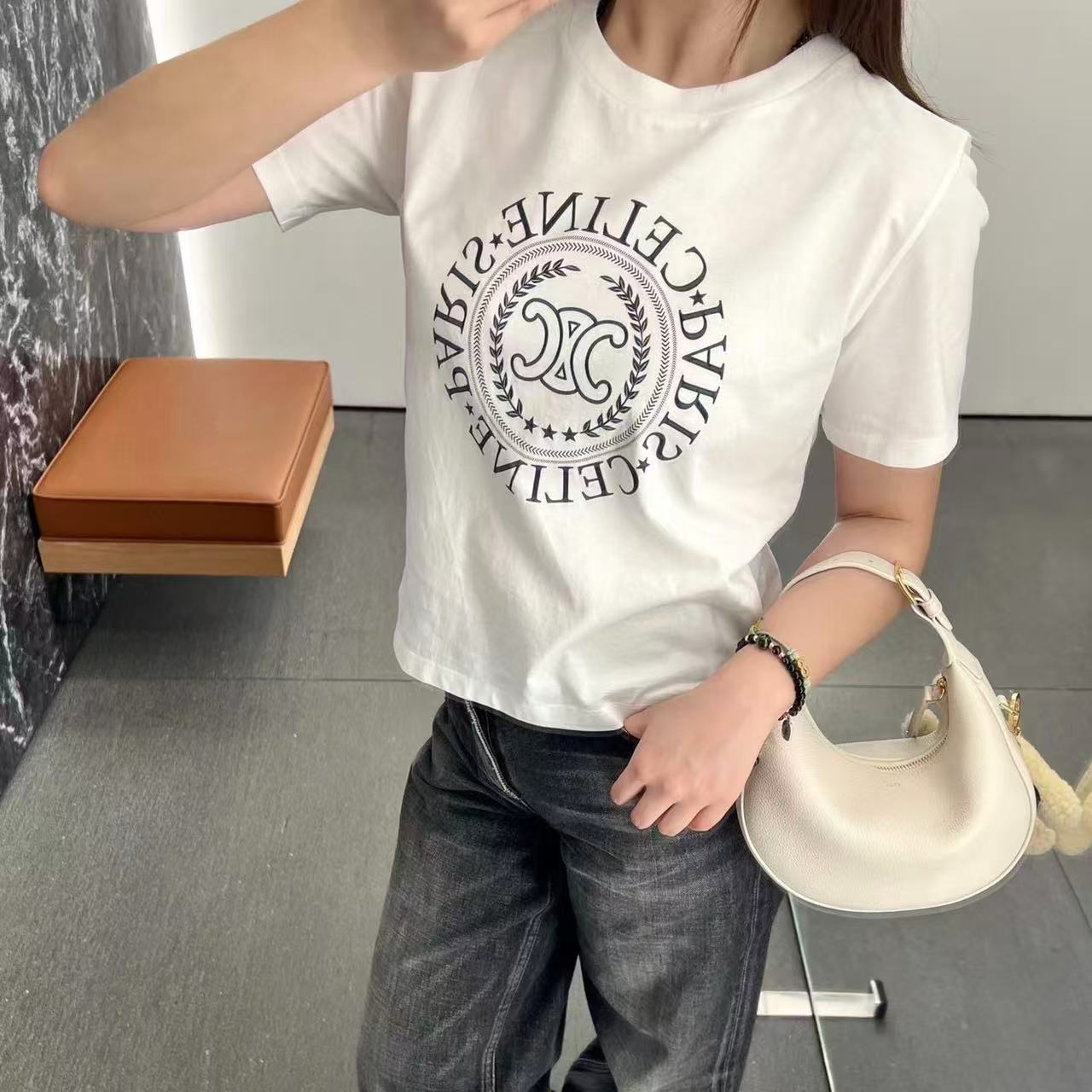 CEL1NE 凱旋門レターTシャツ【50％割引+送料無料】