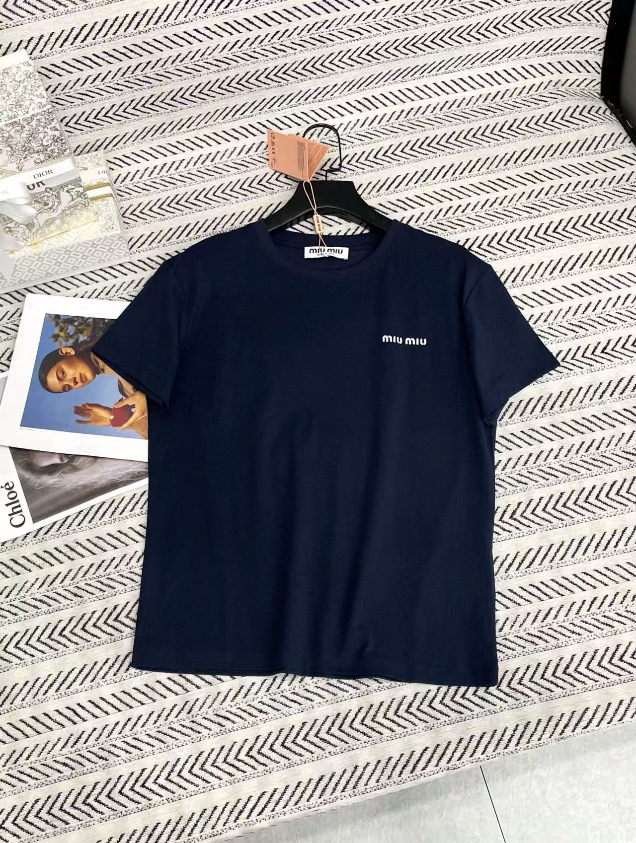 M1UM1U シンプルレターTシャツ【50％割引+送料無料】