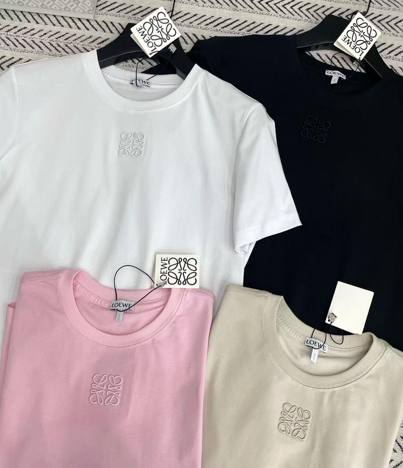 L0WEW 刺繍ロゴ Tシャツ【50％割引+送料無料】