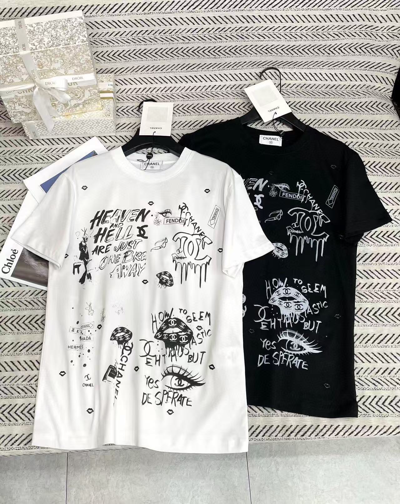 CHANE1 オールオーバープリントロゴレターTシャツ【50％割引+送料無料】
