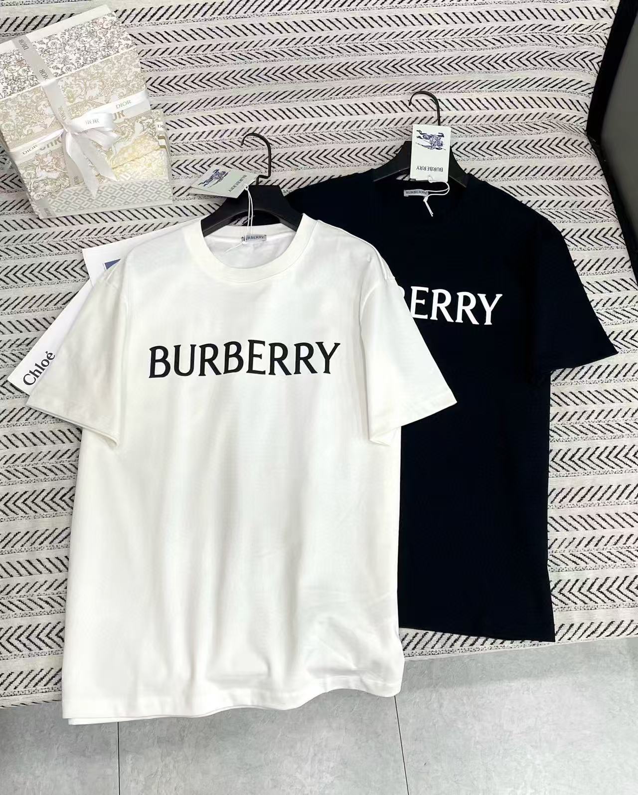 BUR8ERRY シンプルレターTシャツ【50％割引+送料無料】