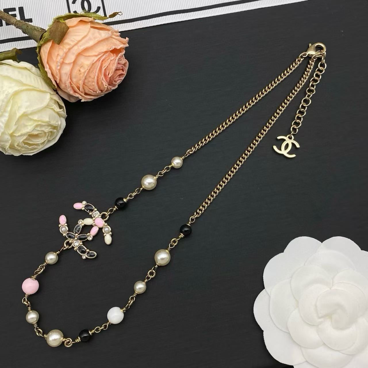 CHANE1 ダブルC カラーブロック パールネックレス【50％割引+送料無料】