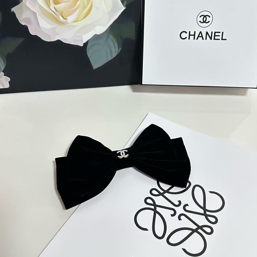 CHANE1 ダブルC ベルベットヘアクリップ【50％割引+送料無料】