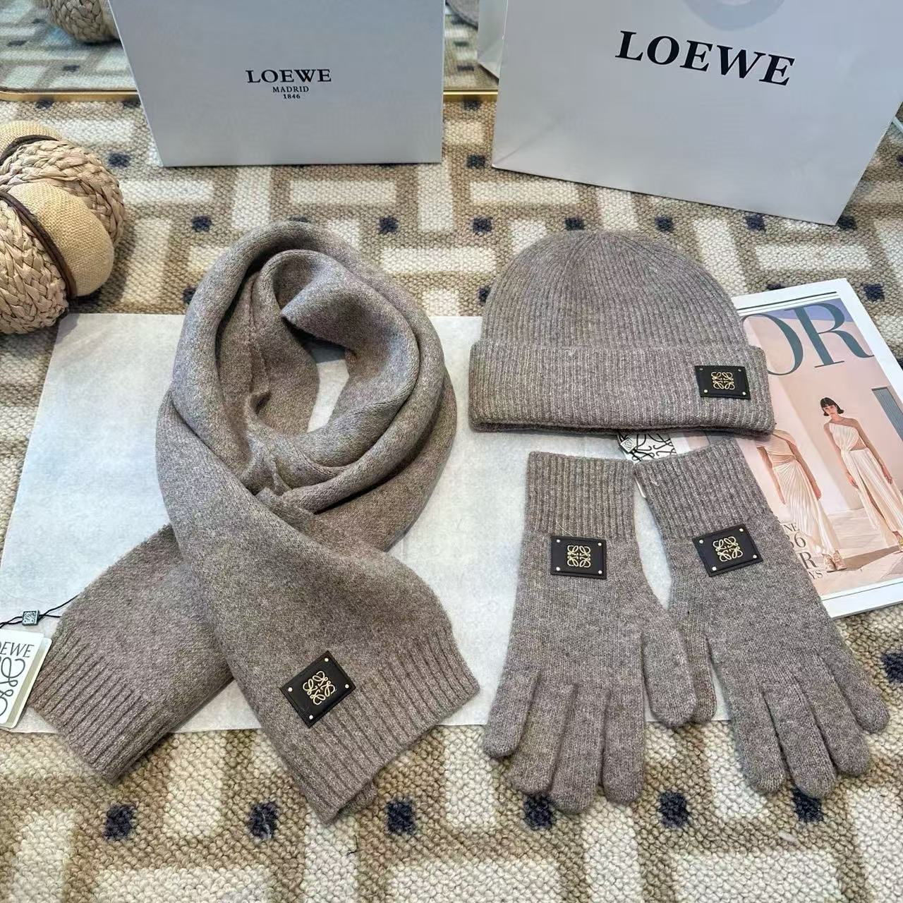 L0WEW ウール帽子 + 手袋 + マフラー 3点セット【50%割引+送料無料】