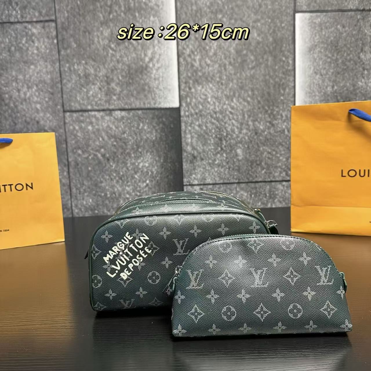 LV メンズ トイレタリーバッグ【50％割引+送料無料】