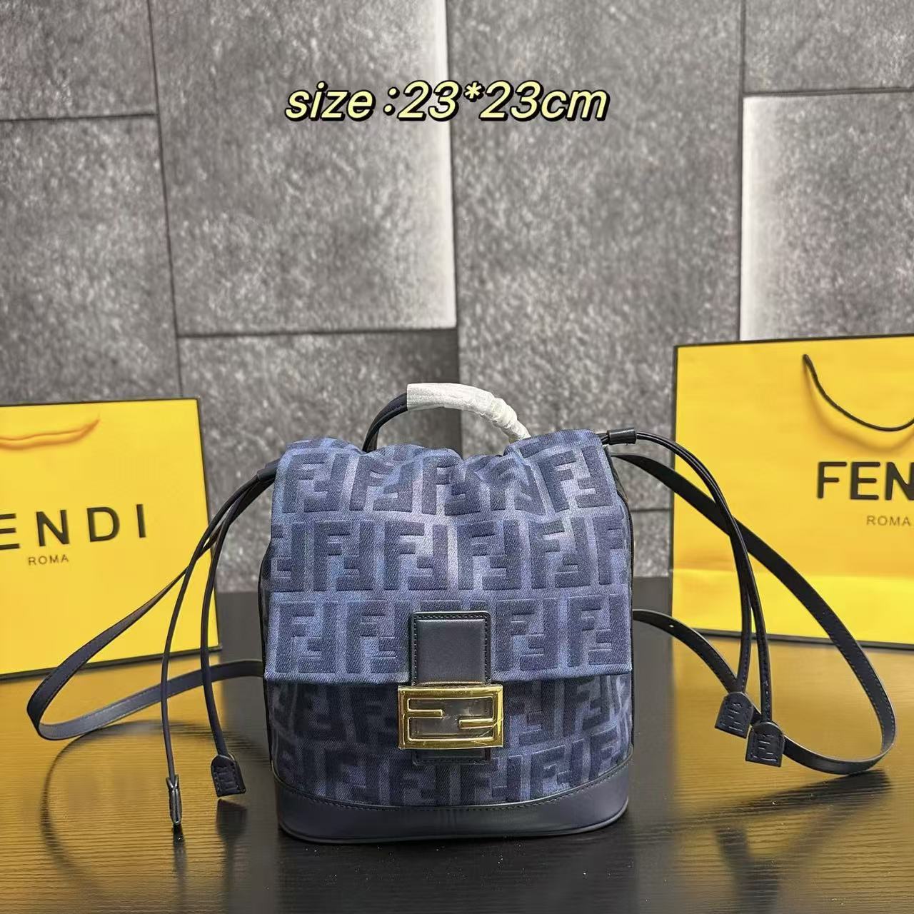 FEND1FF デニムフロックバックパック【50％割引+送料無料】