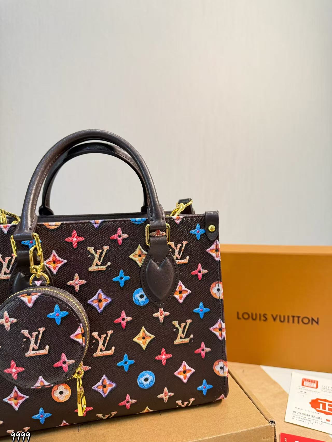 LV Onthegoハンドバッグ【50%割引+送料無料】