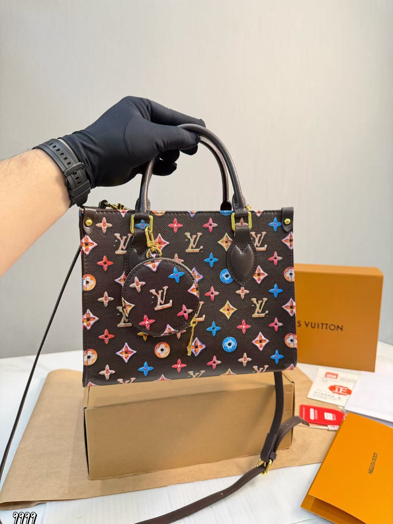 LV Onthegoハンドバッグ【50%割引+送料無料】