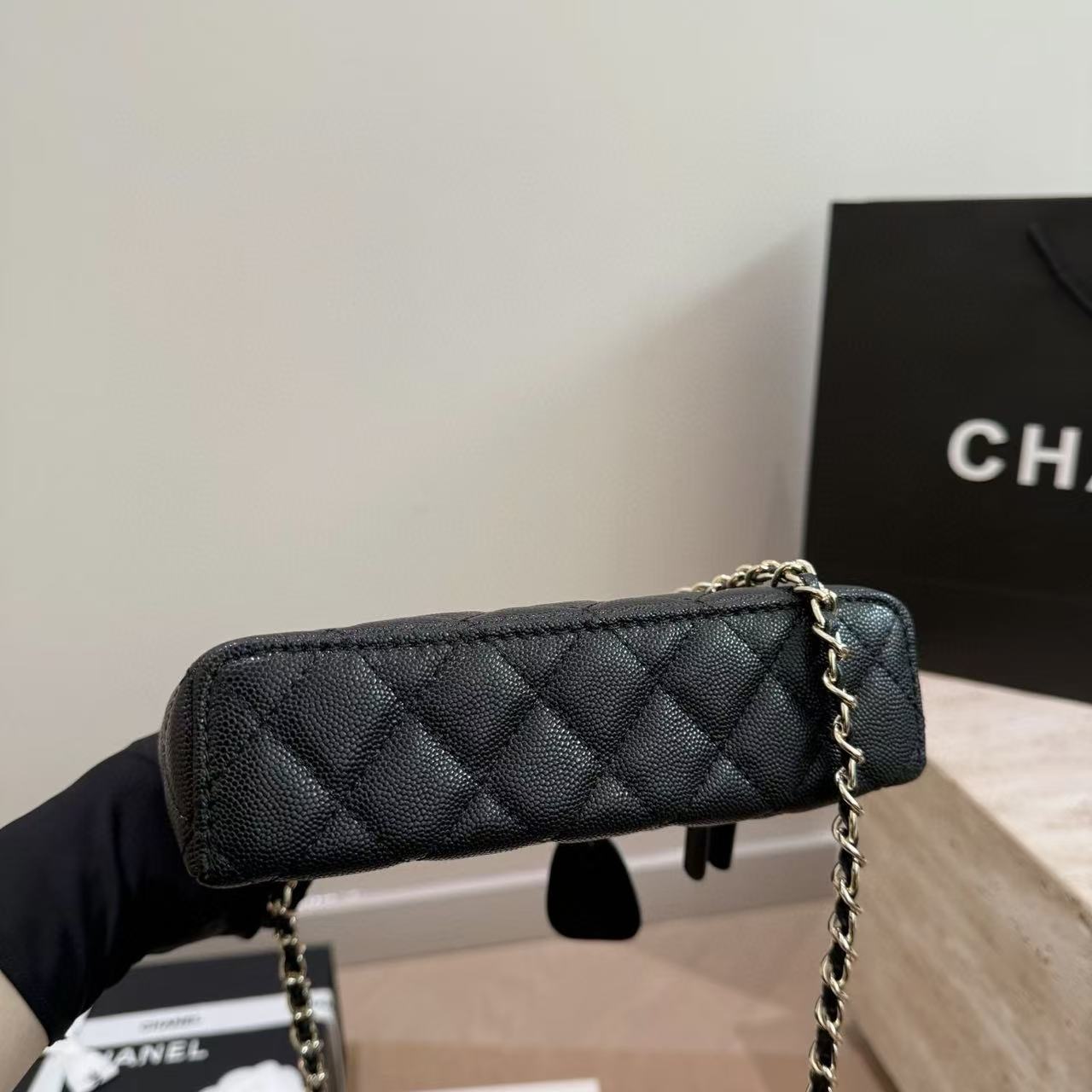 CHANE1 ライチ柄レザーチェーンバッグ【50％割引+送料無料】