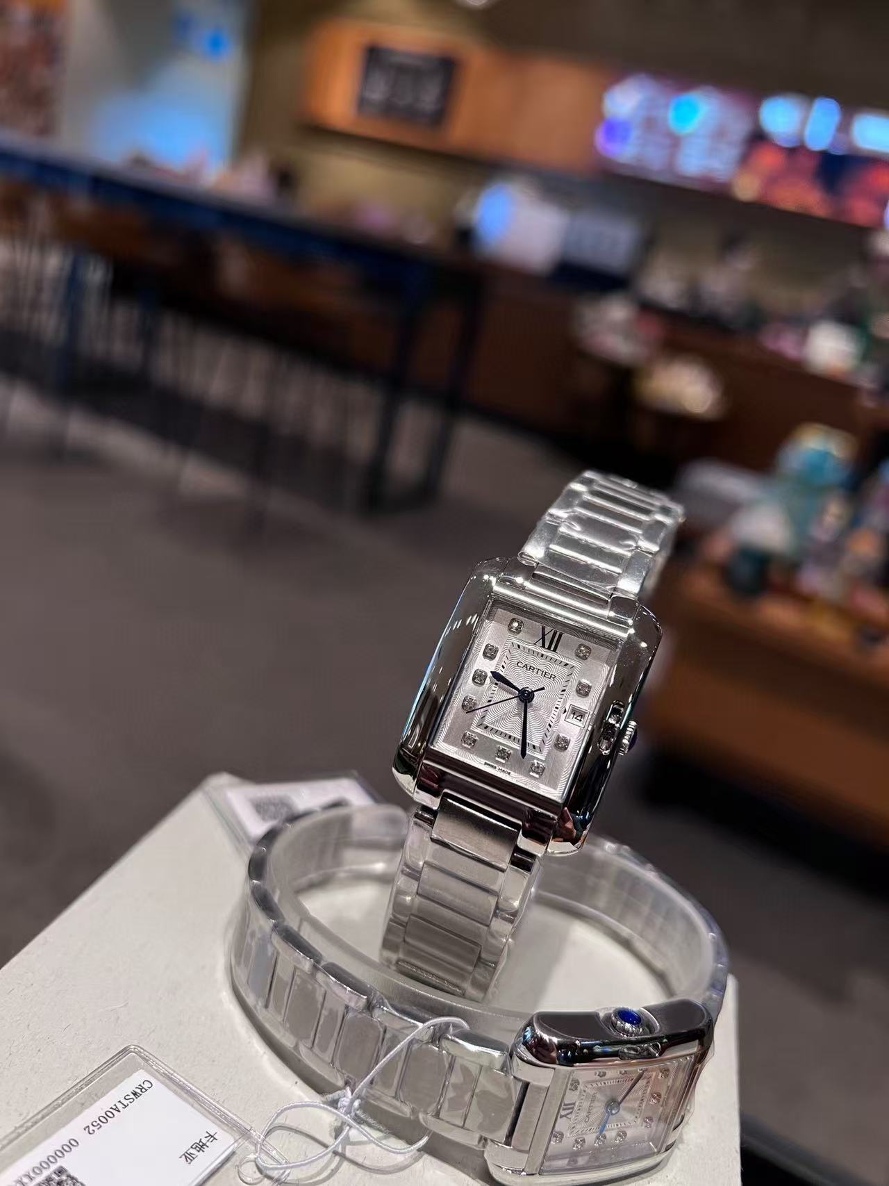 CART1ER タンク スチールストラップウォッチ【50％割引+送料無料】