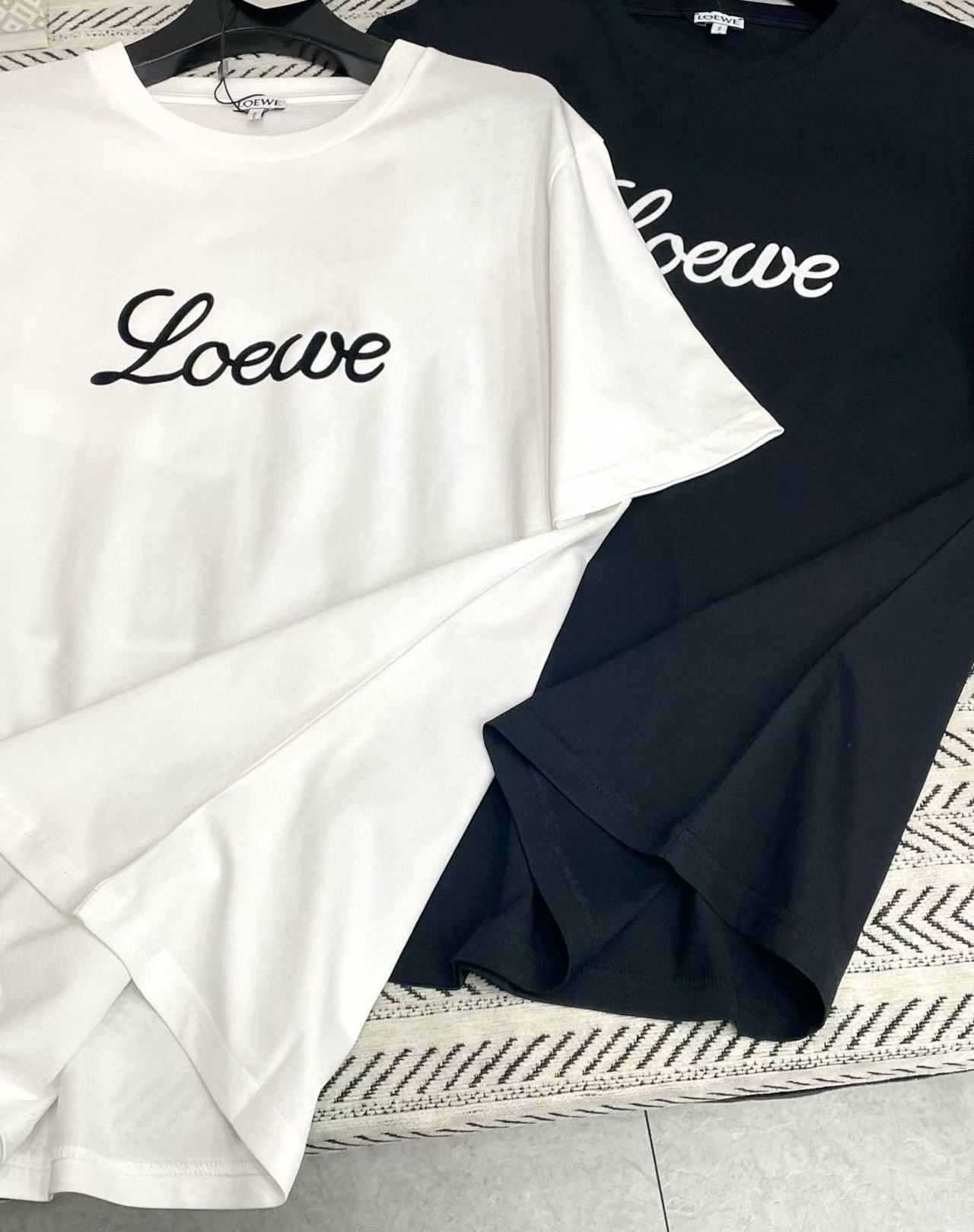 L0WEW レター フロック Tシャツ【50％割引+送料無料】