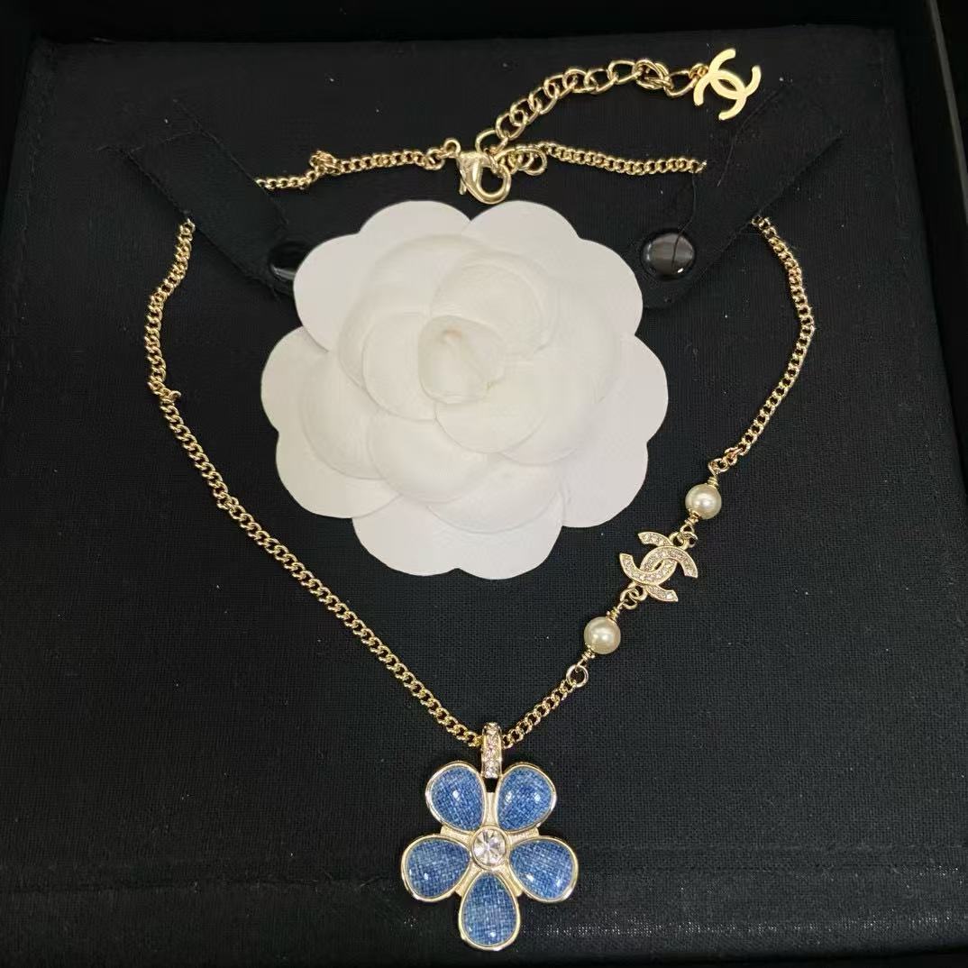 CHANE1 ダブルC ブルーフラワーネックレス【50%割引+送料無料】