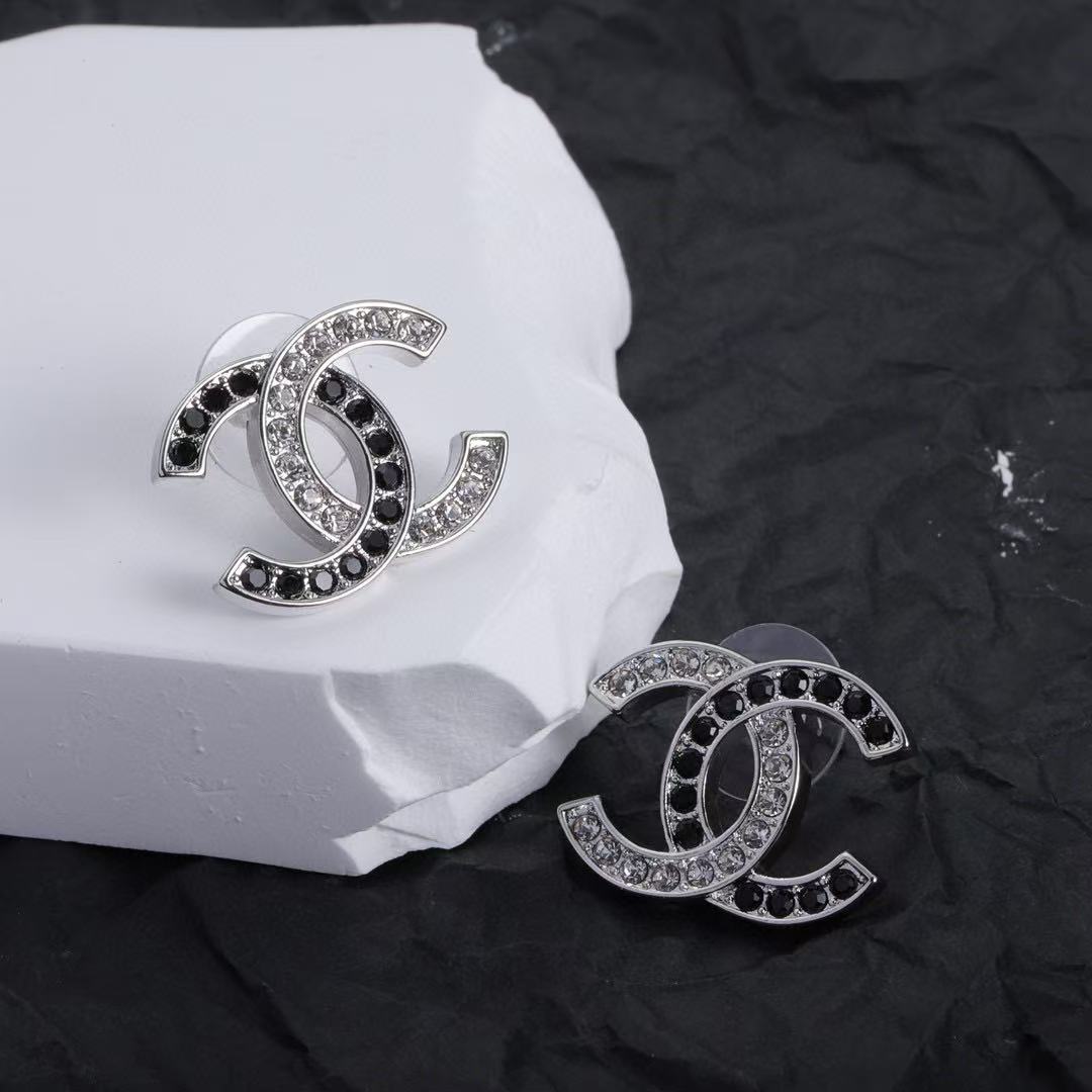 CHANE1 ダイヤモンド ダブルC スタッドピアス【50％割引+送料無料】