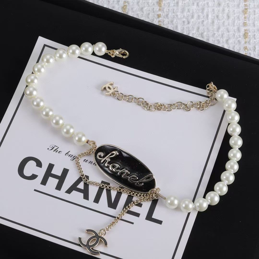 CHANE1 ダブルC パールレターネックレス【50%割引+送料無料】