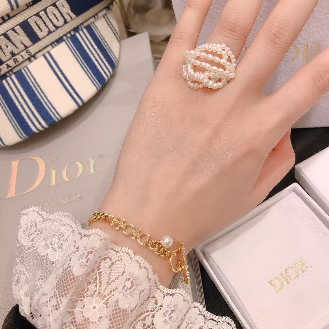 DIORチェーンパールレターブレスレット【50％割引+送料無料】