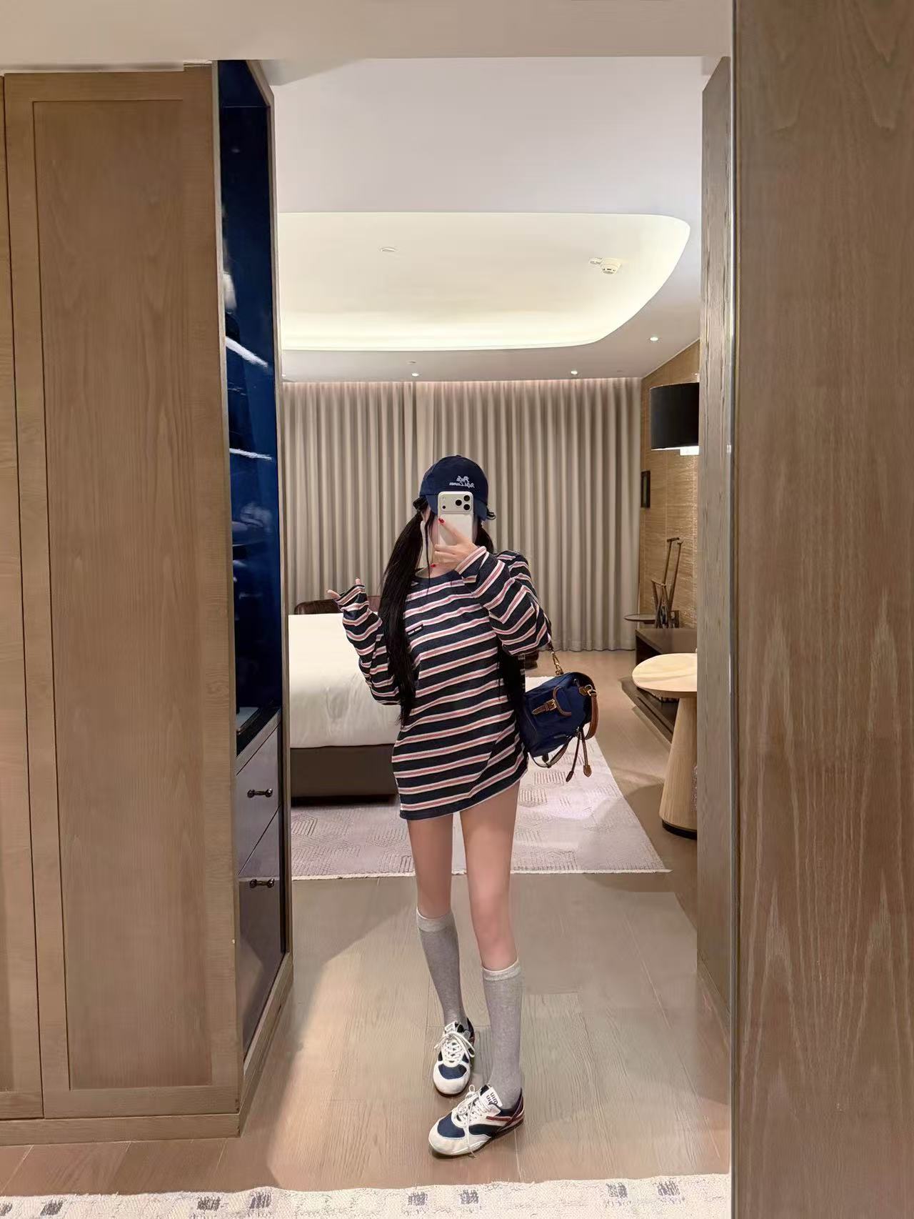 M1UM1U ストライプ ロングスリーブ Tシャツ【50％割引+送料無料】