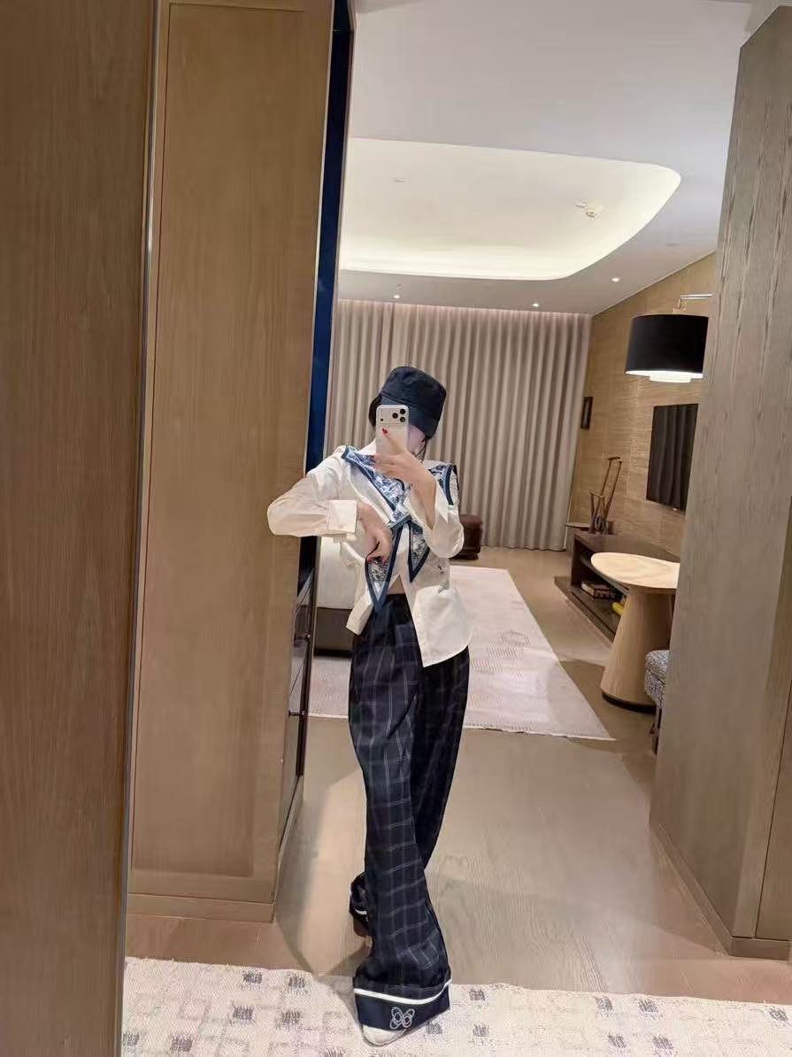 DI0Rスカーフシャツ【50%割引+送料無料】