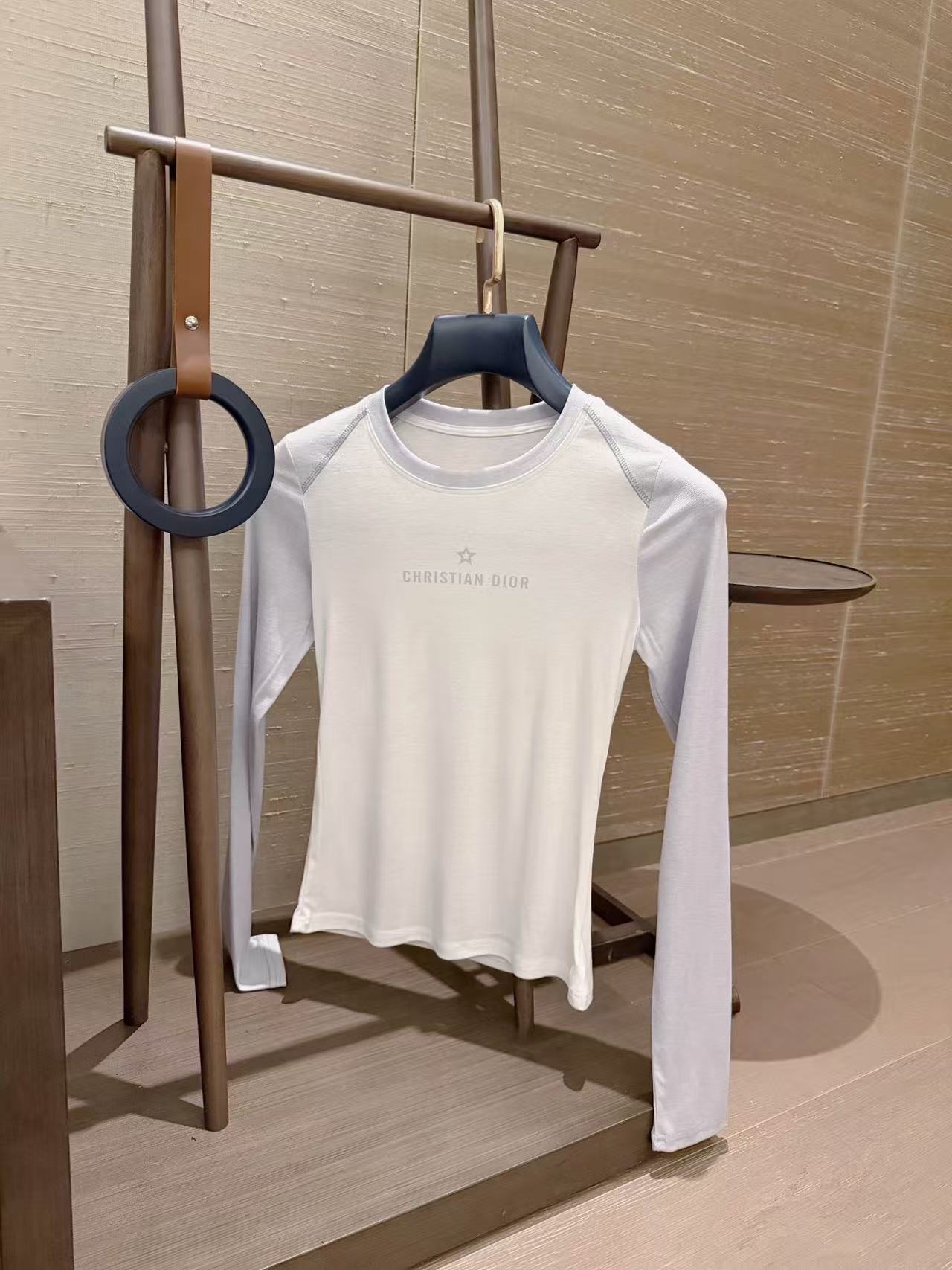 DIOR ファイブポインテッドスター カラーブロック Tシャツ【50%割引+送料無料】