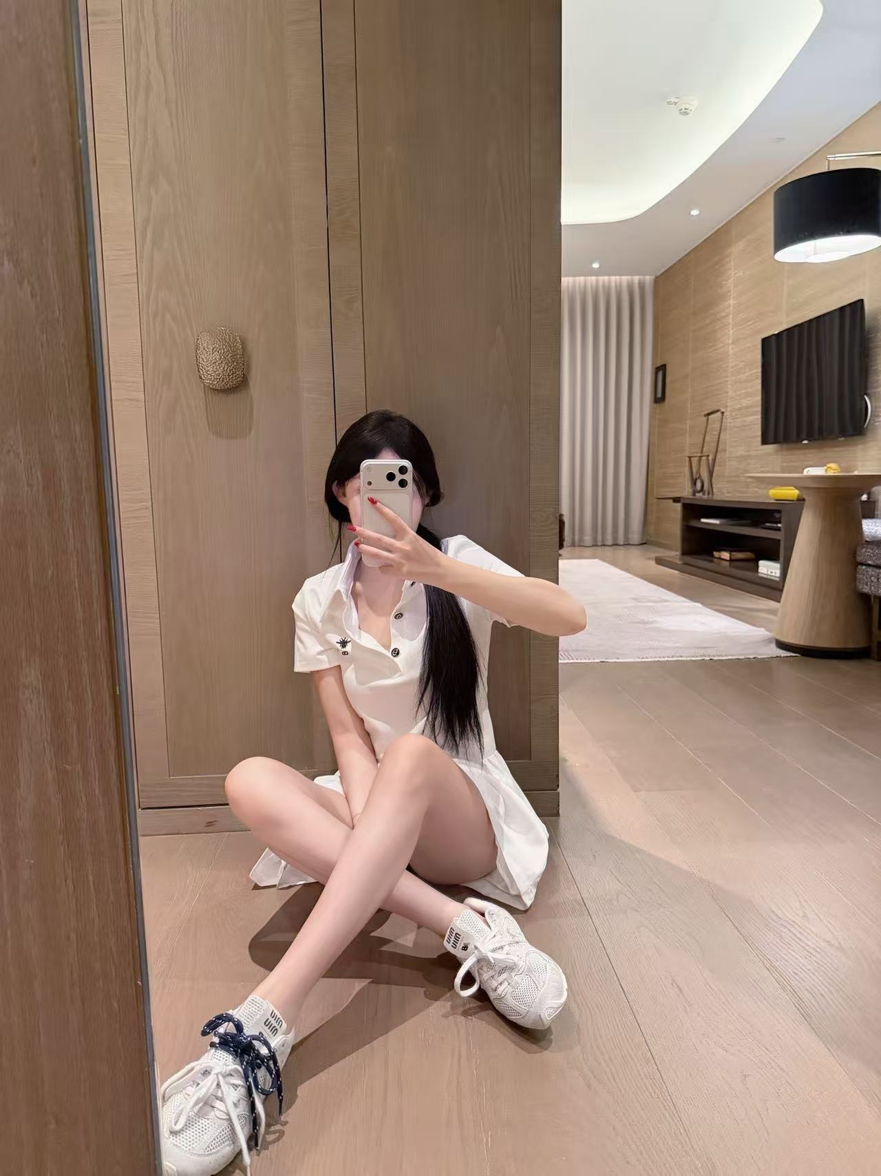 DIOR エンブロイダリー ビー ショートスリーブ ドレス【50％割引+送料無料】