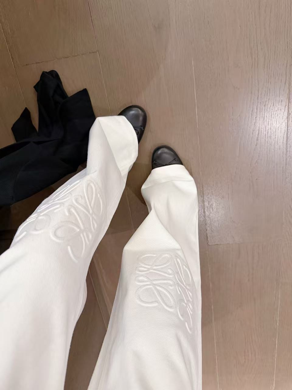 L0WEW 刺繍ジーンズ【50％割引+送料無料】