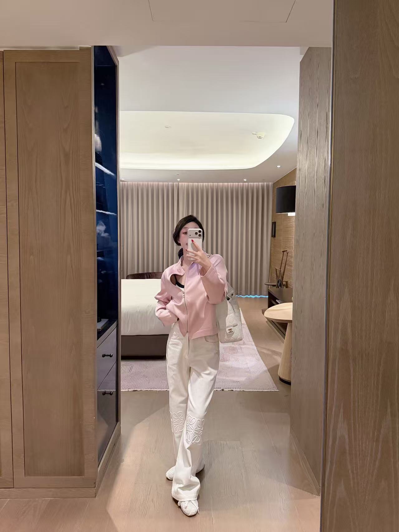 L0WEW 刺繍ロゴ ジップアップジャケット【50％割引+送料無料】