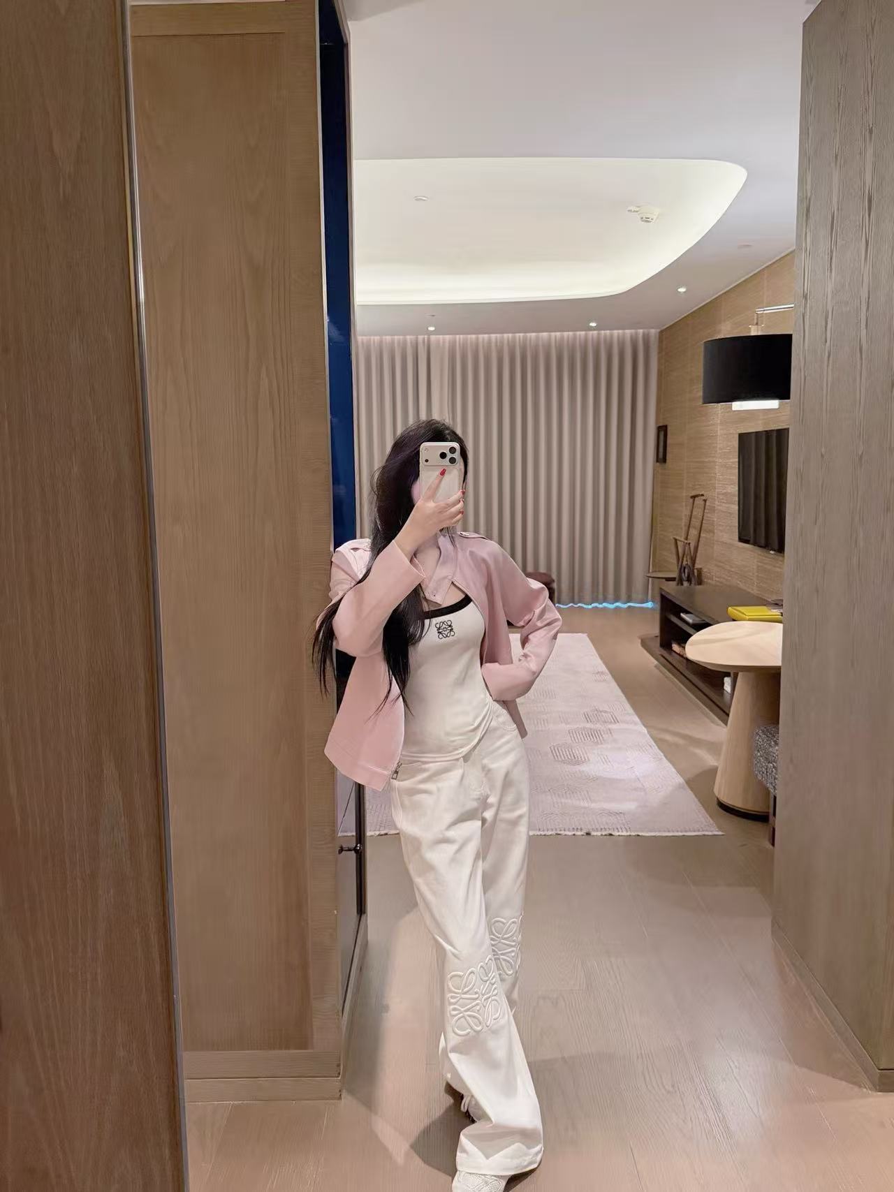 L0WEW 刺繍ロゴ ジップアップジャケット【50％割引+送料無料】