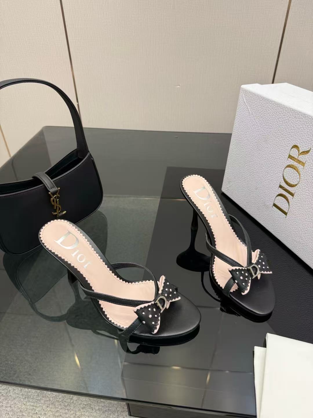 DIOR 高品質ボウタイ ラムスキン ハイヒール【50％割引+送料無料】