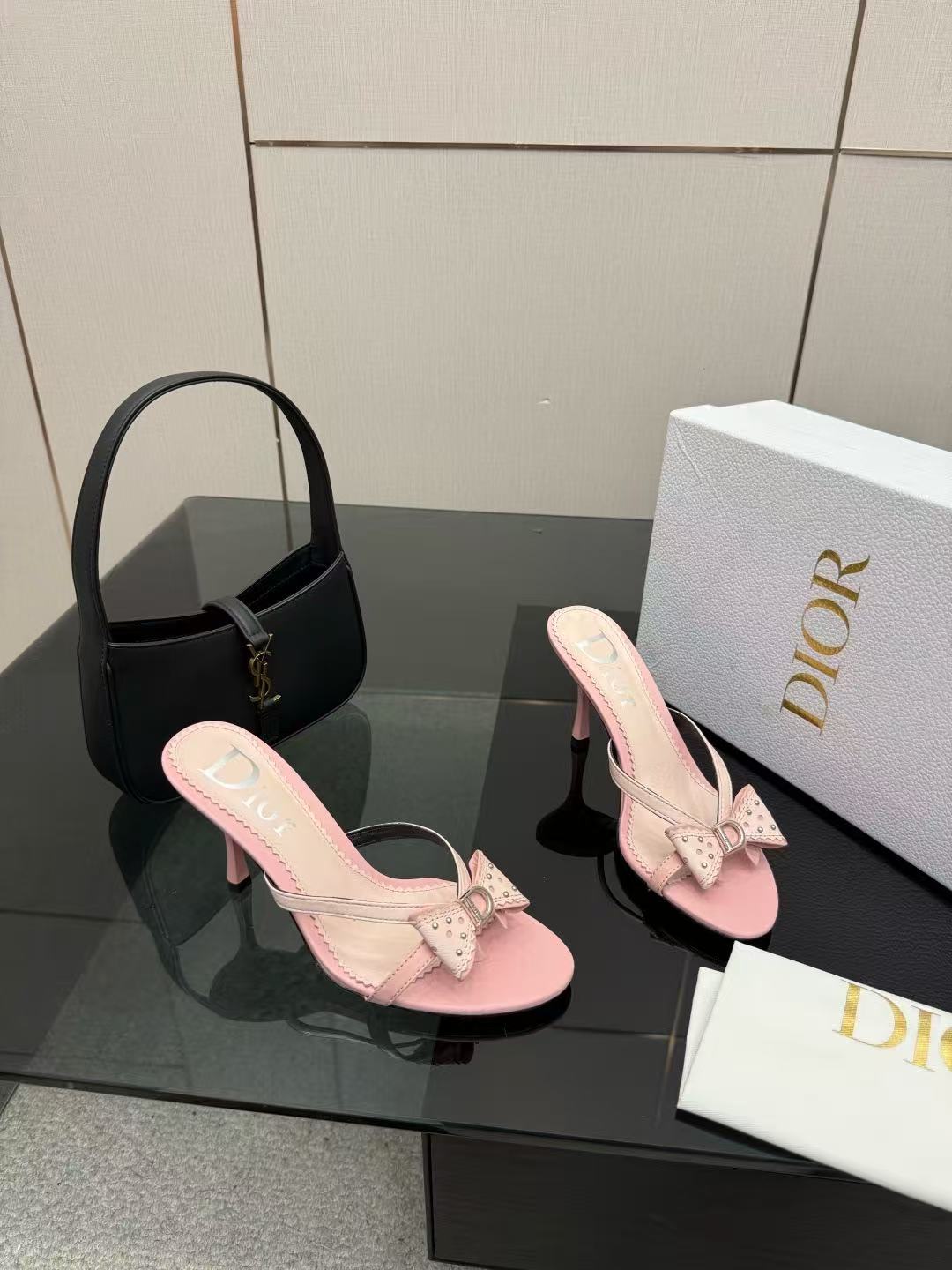 DIOR 高品質ボウタイ ラムスキン ハイヒール【50％割引+送料無料】