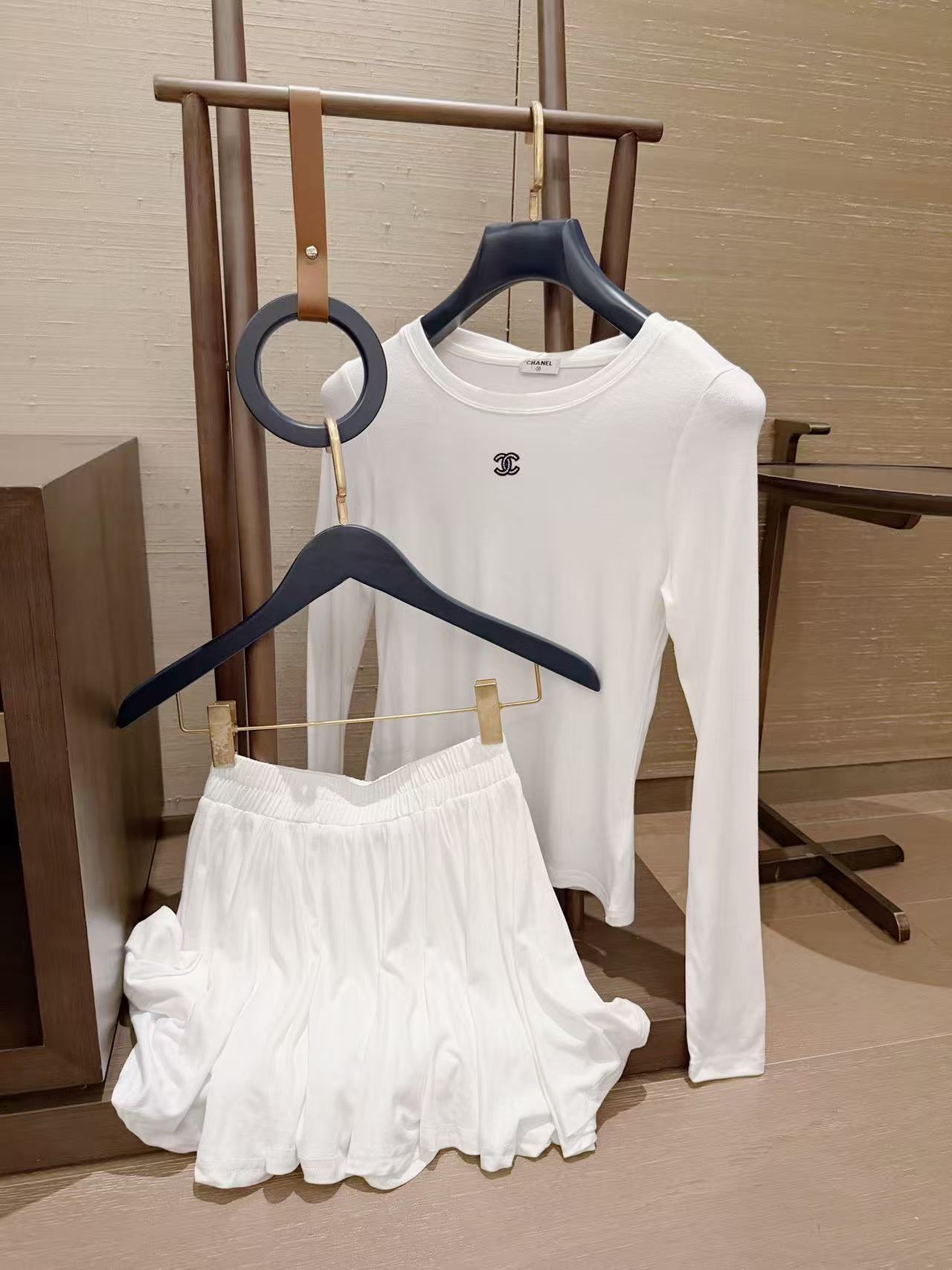 CHANE1 シンプルダブルC Tシャツ+スカート ツーピースセット【50％割引+送料無料】