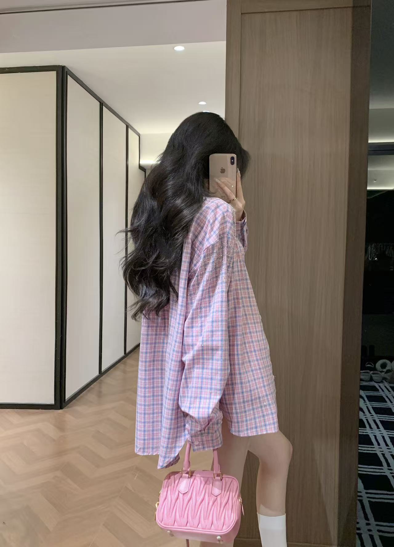 M1UM1U ラインストーン チェックシャツ【50％割引+送料無料】