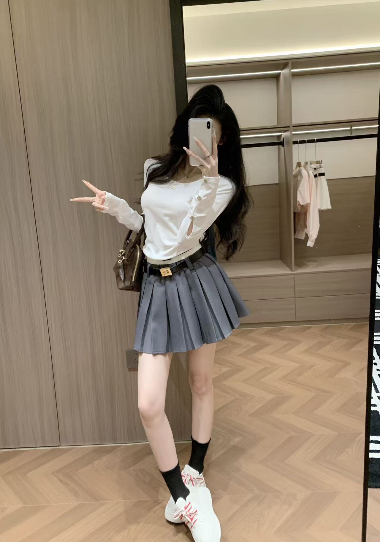 M1UM1U ゴムウエスト プリーツミニスカート【50％割引+送料無料】