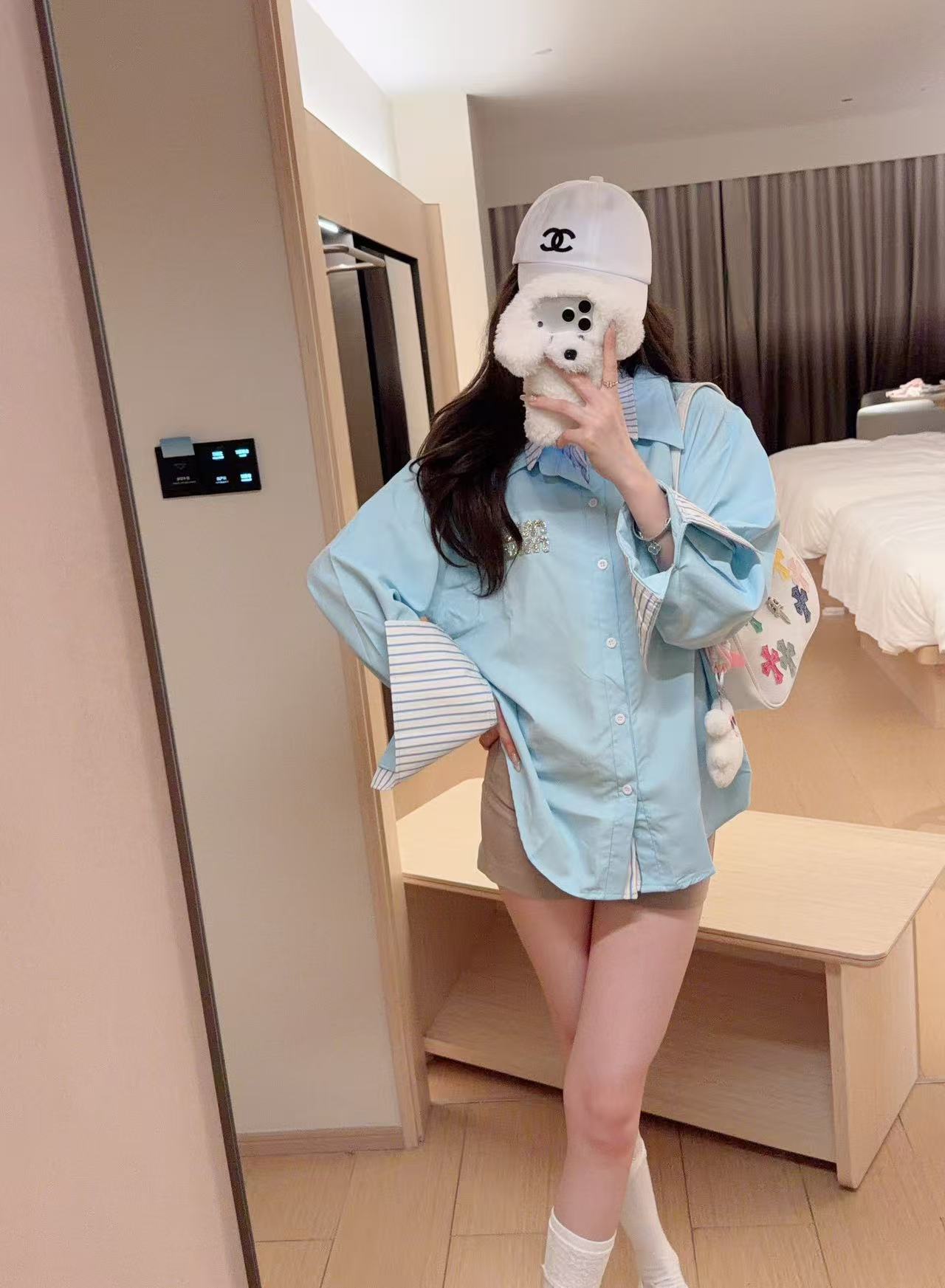 M1UM1U カラーブロックカラーレターシャツ【50％割引+送料無料】