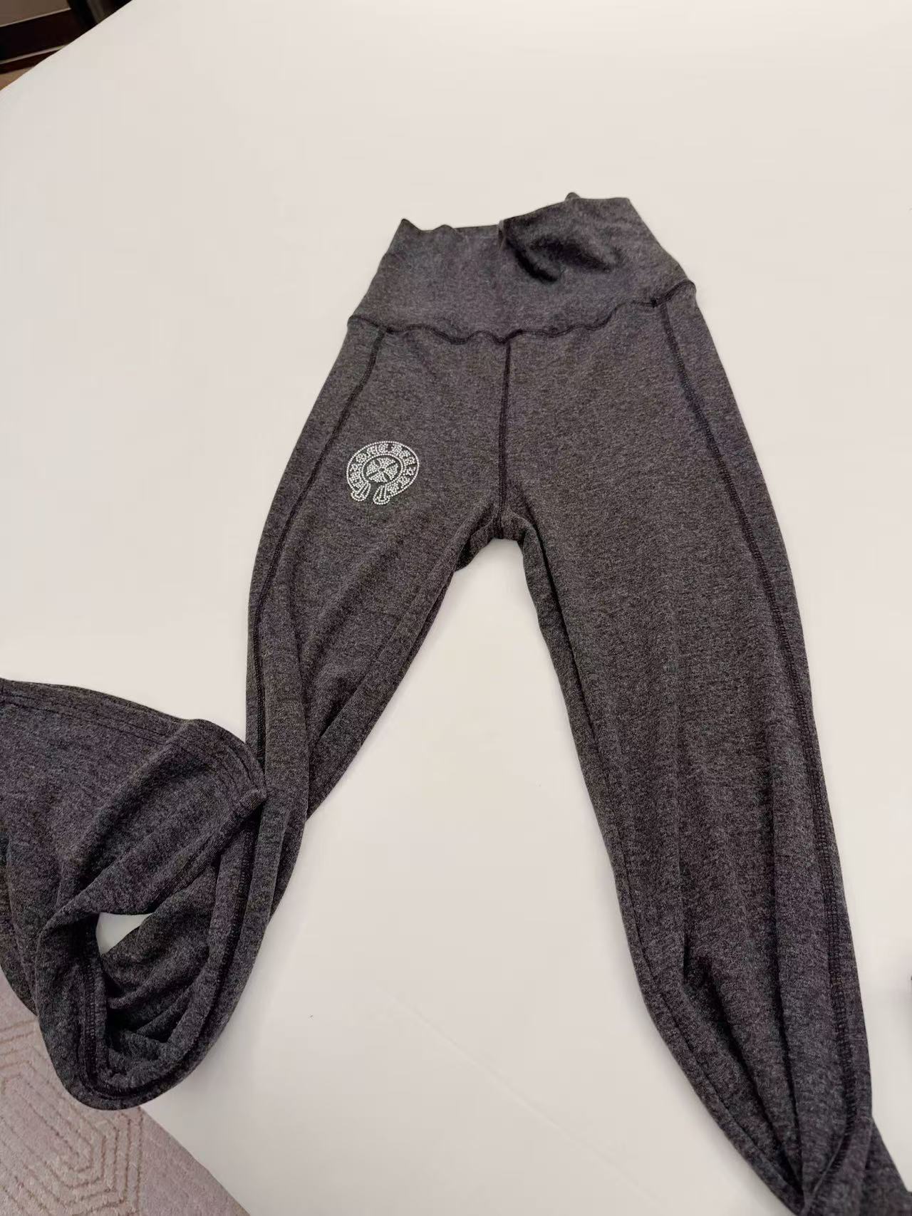 Chr0me Hearts ラインストーン Vネック トップ + パンツ セット【50％割引+送料無料】