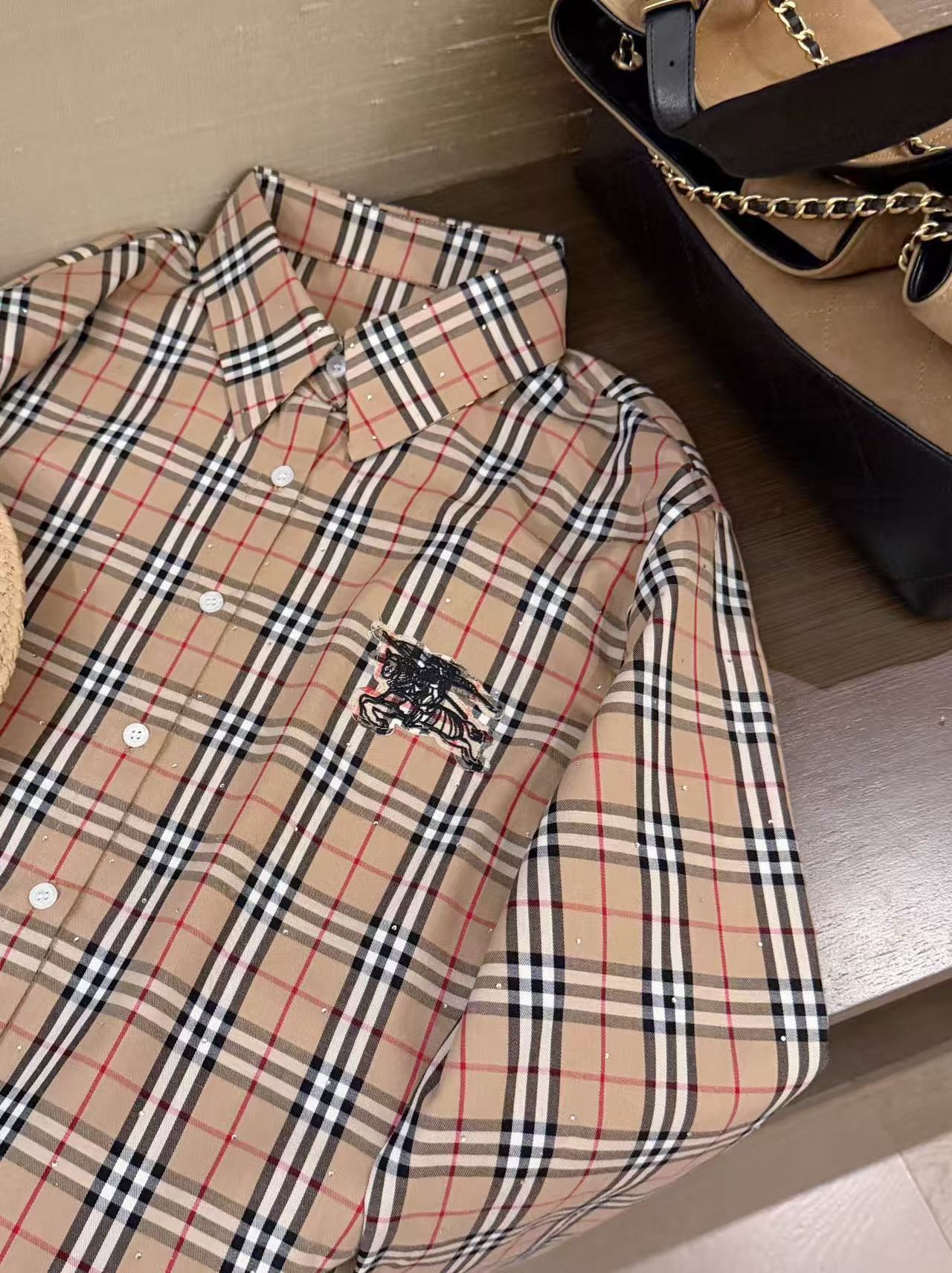 BUR8ERRY ウォーホース チェック柄 ラインストーン シャツ【50％割引+送料無料】