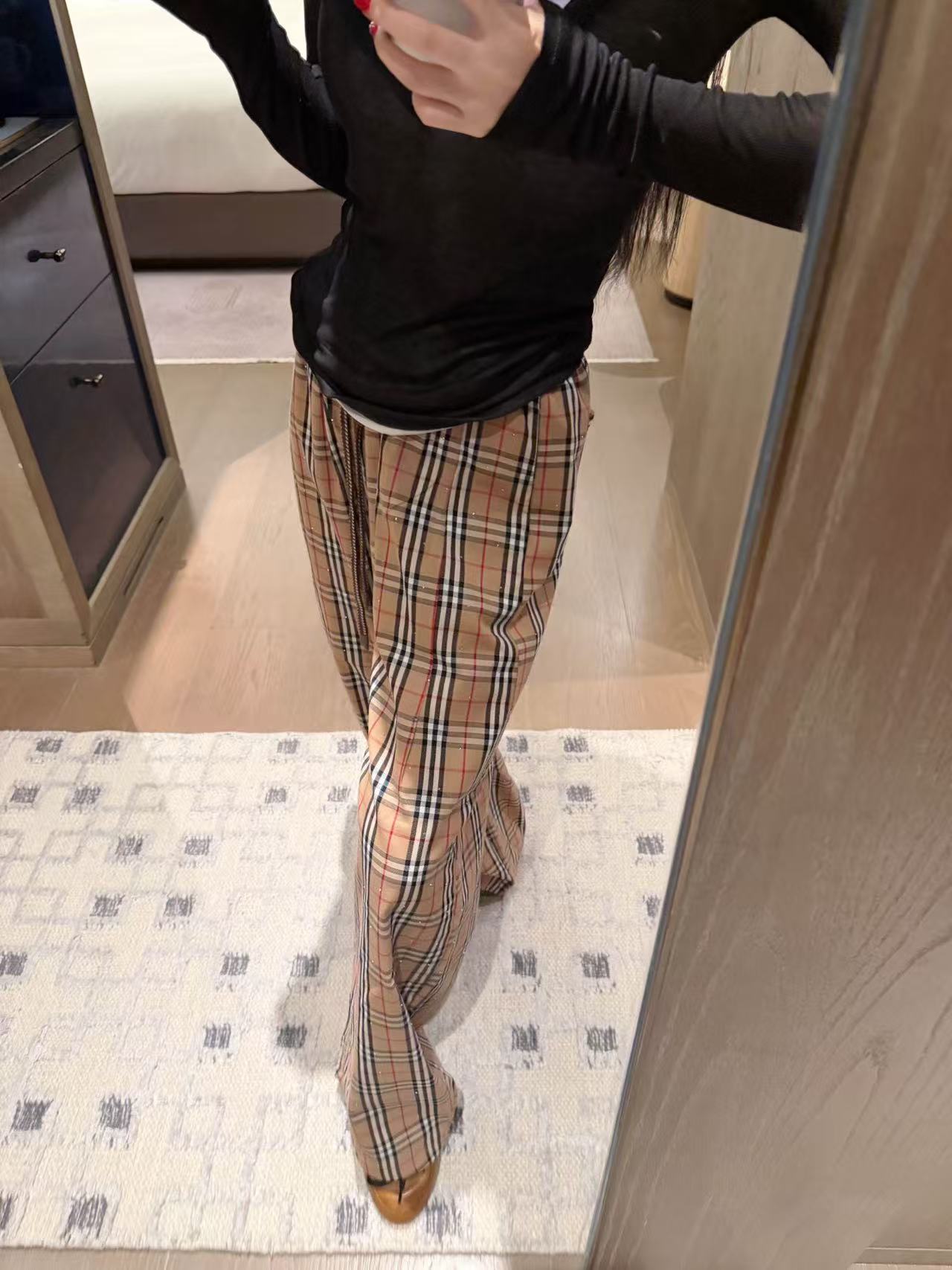 BUR8ERRY チェック柄カジュアルパンツ【50％割引+送料無料】