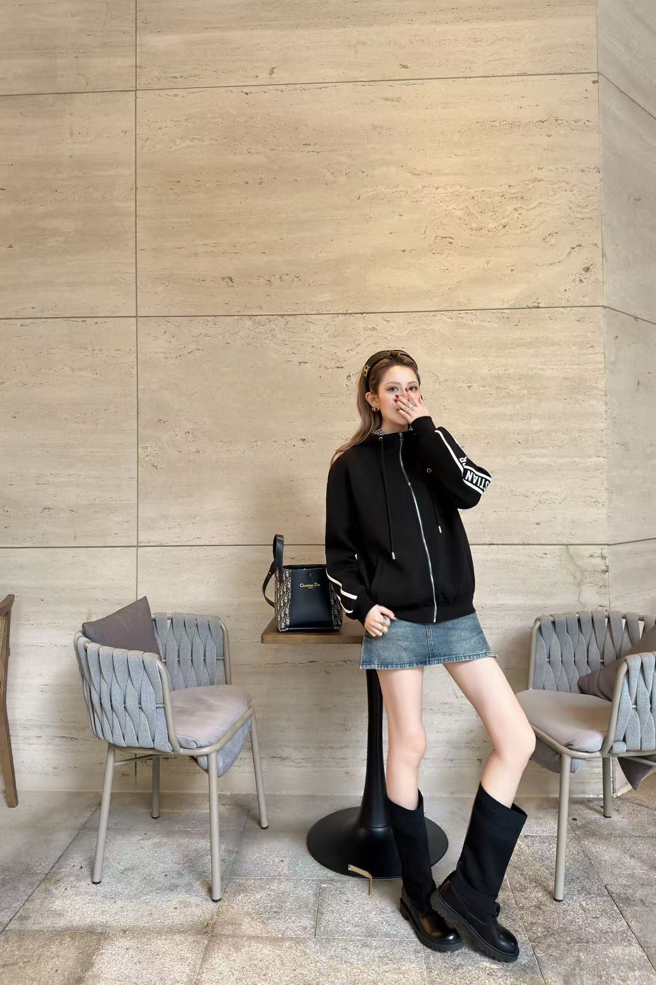 DIORレターフードジャケット【50％割引+送料無料】