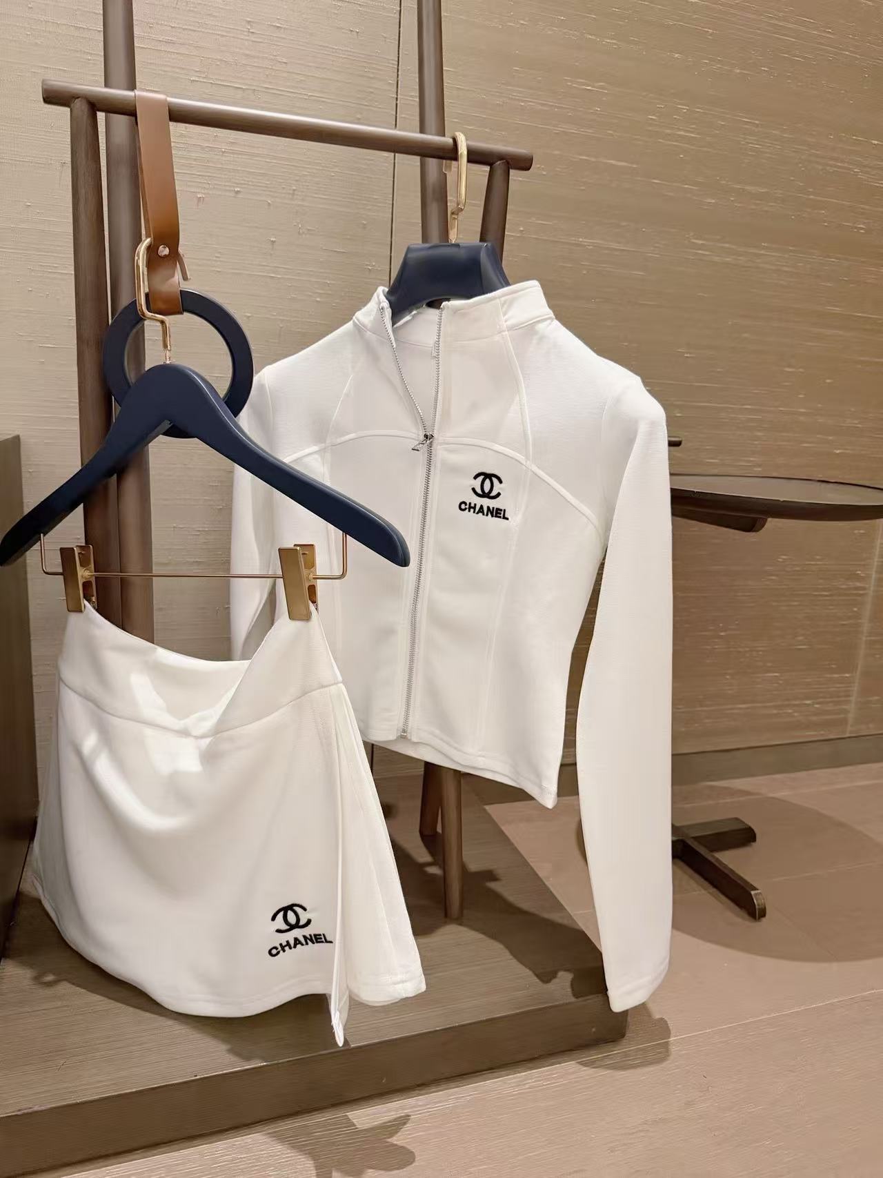 CHANE1 ダブルCジッパートップス+スカート ツーピースセット【50％割引+送料無料】