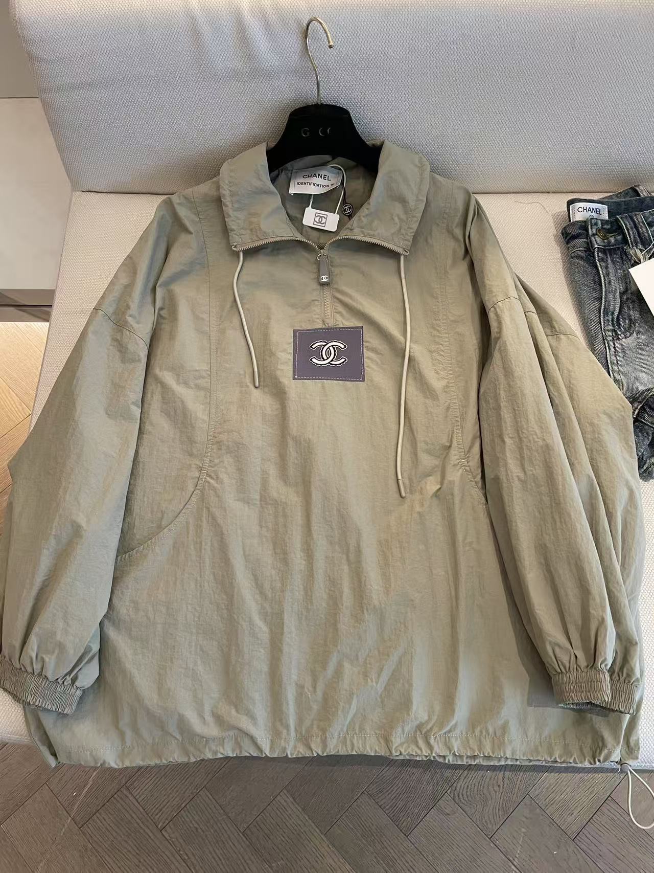 CHANE1 ダブルC ハーフジップジャケット【50%割引+送料無料】