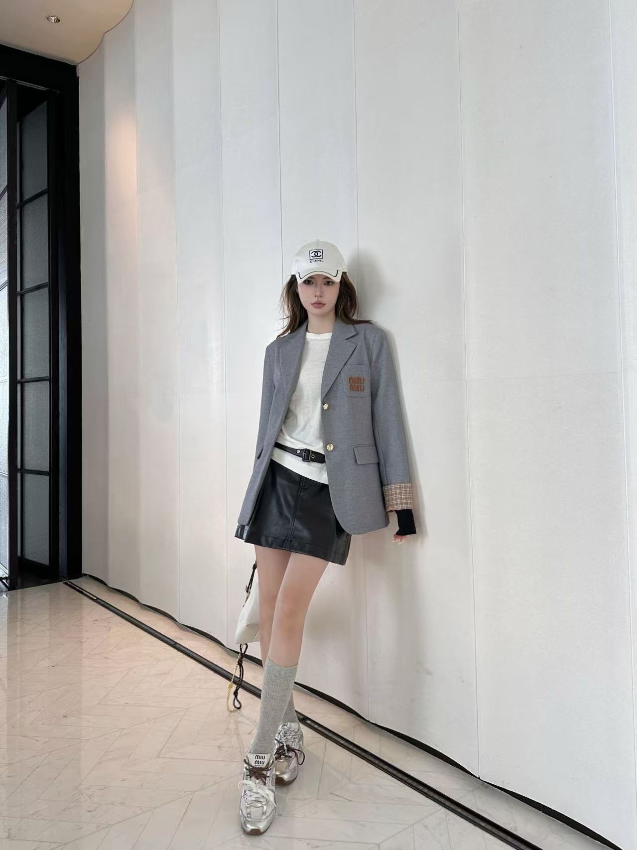 M1UM1U ミニマリスト レター スーツ ジャケット【50%割引+送料無料】