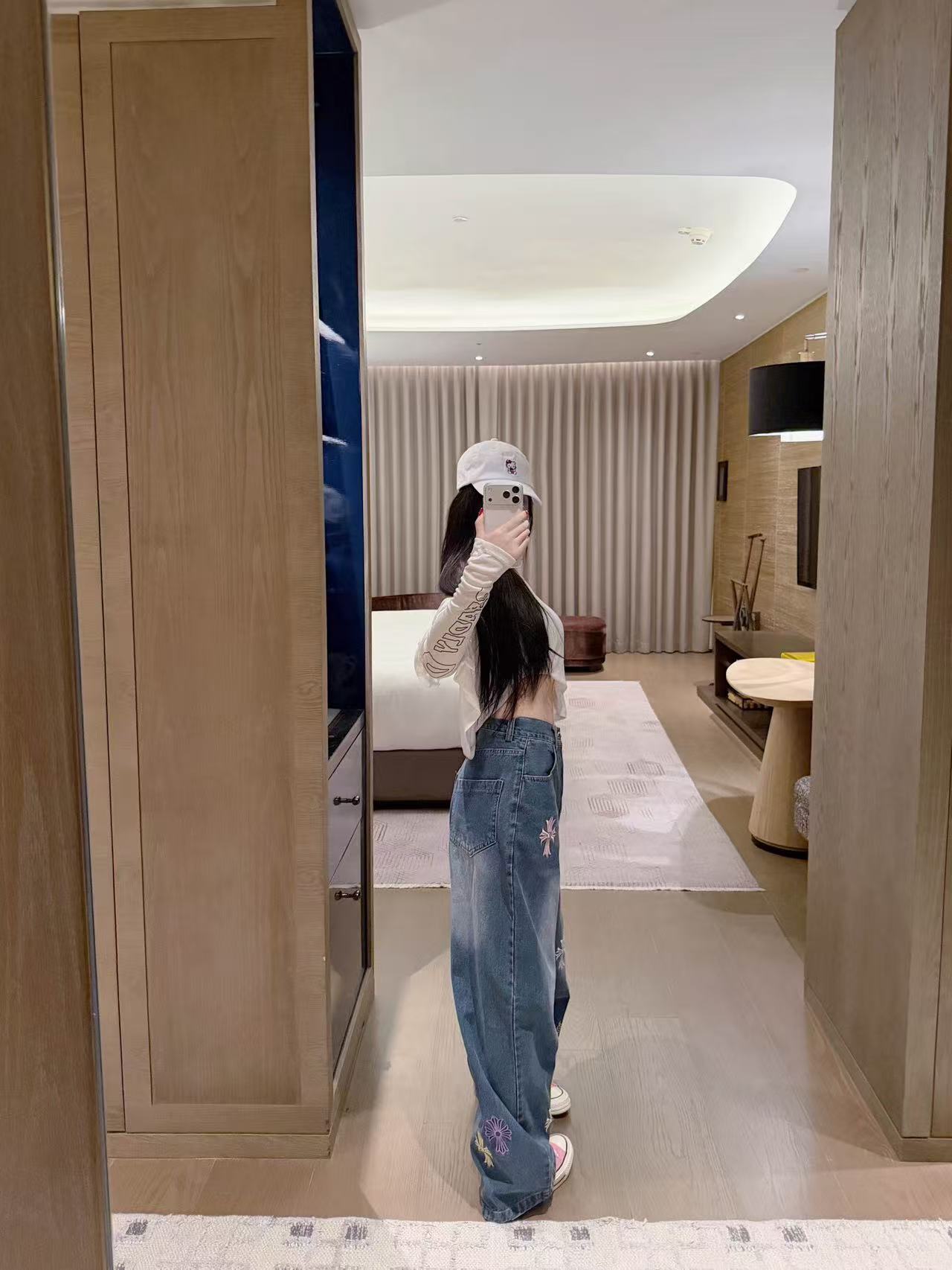 Chr0me Heartsカラフルなクロス刺繍のジーンズ【50%割引+送料無料】