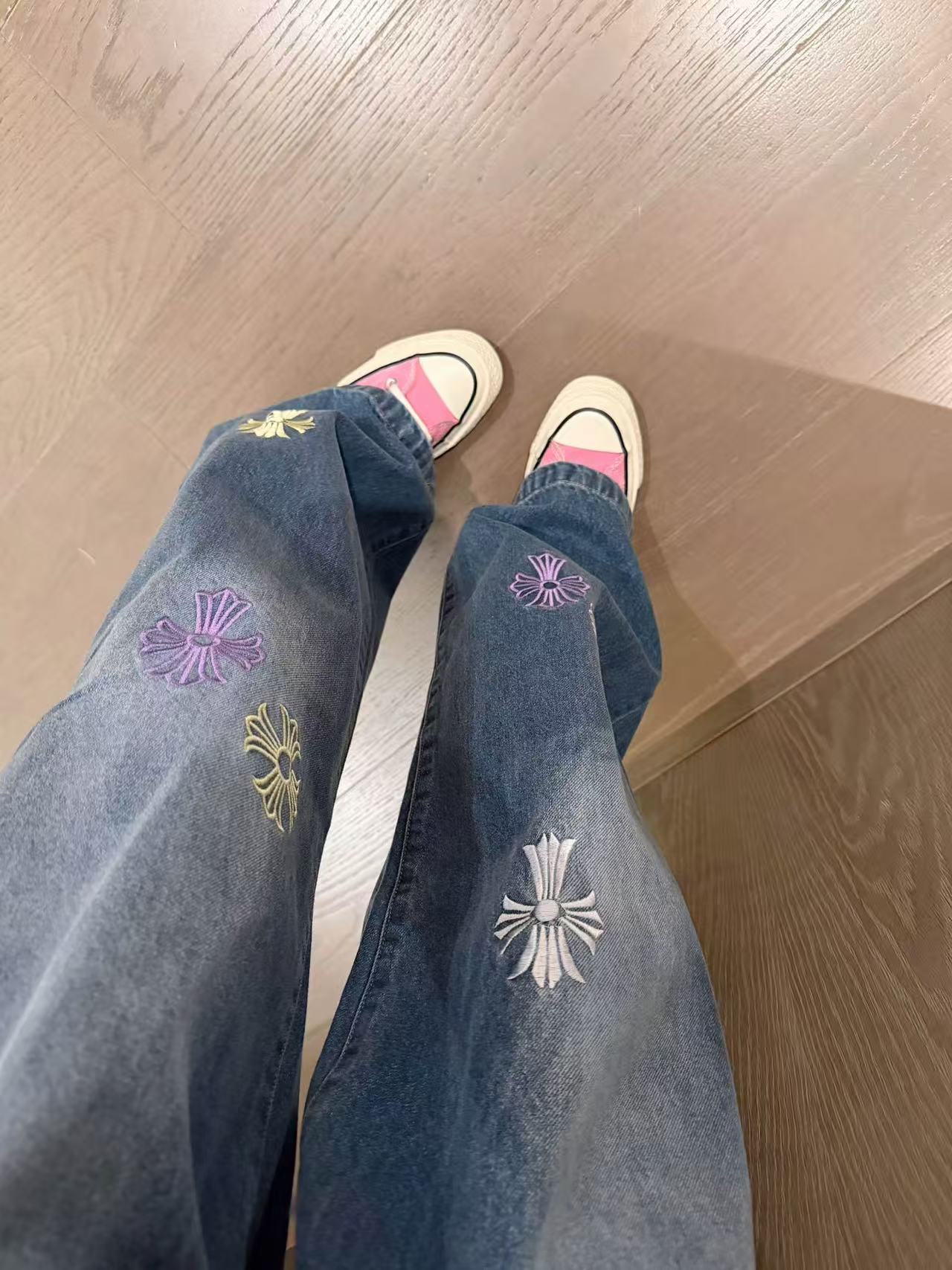 Chr0me Heartsカラフルなクロス刺繍のジーンズ【50%割引+送料無料】