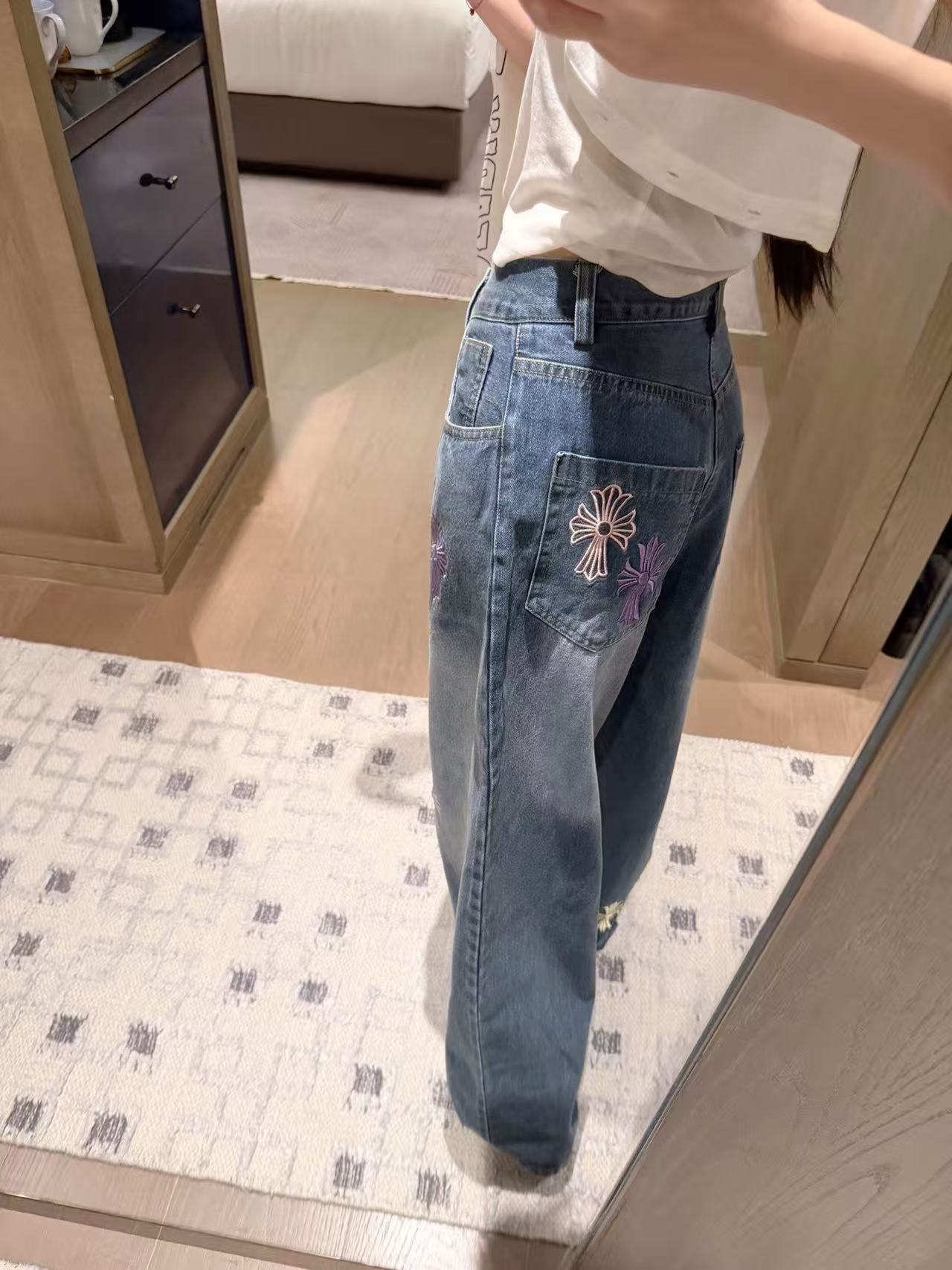 Chr0me Heartsカラフルなクロス刺繍のジーンズ【50%割引+送料無料】