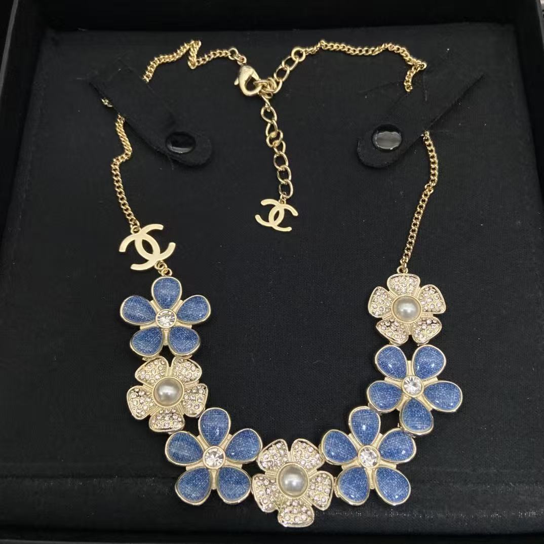 CHANE1 ダブルC ブルーフラワーネックレス【50%割引+送料無料】