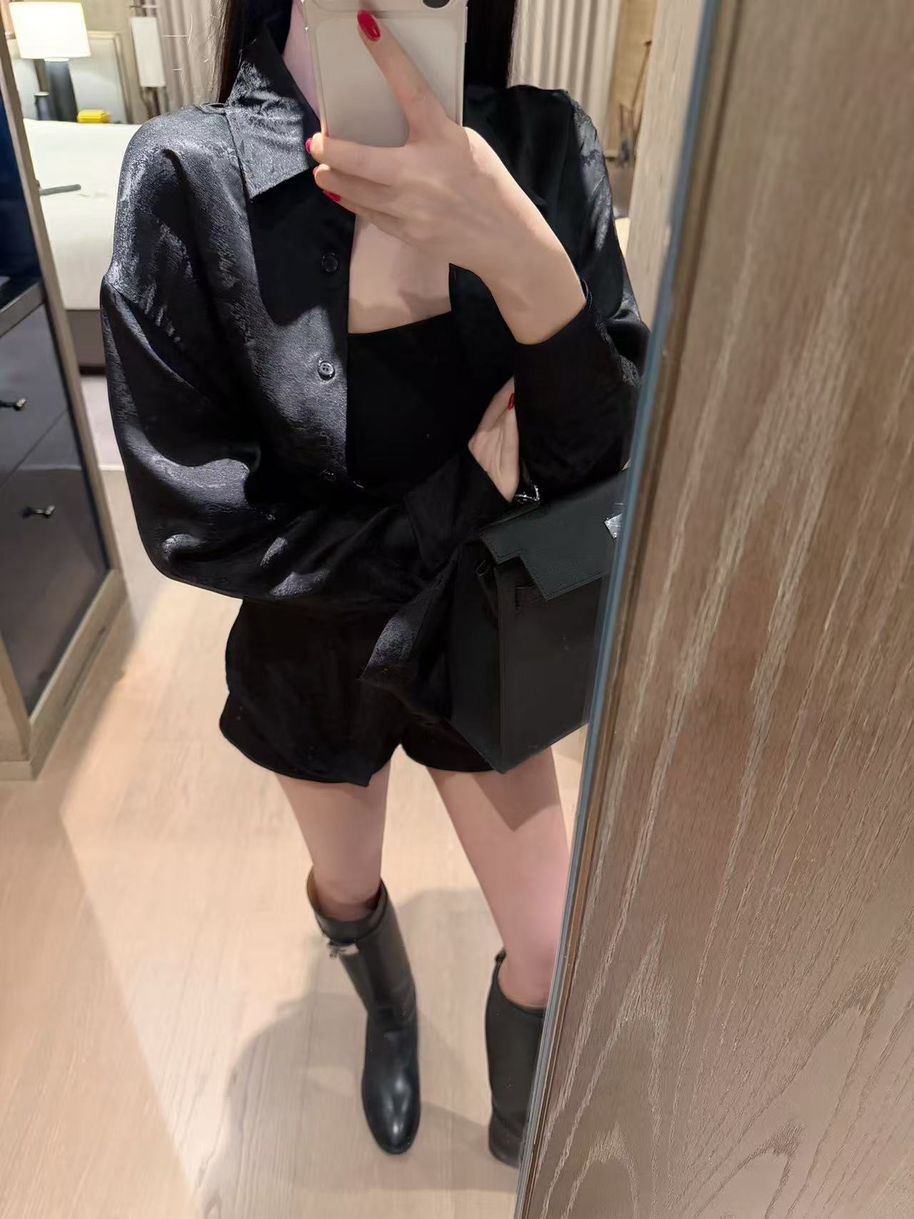 DIOR 刺繍ビーシルクシャツ【50%割引+送料無料】