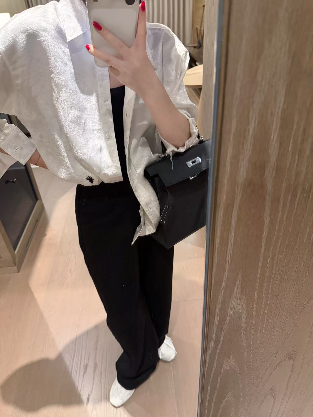 DIOR 刺繍ビーシルクシャツ【50%割引+送料無料】