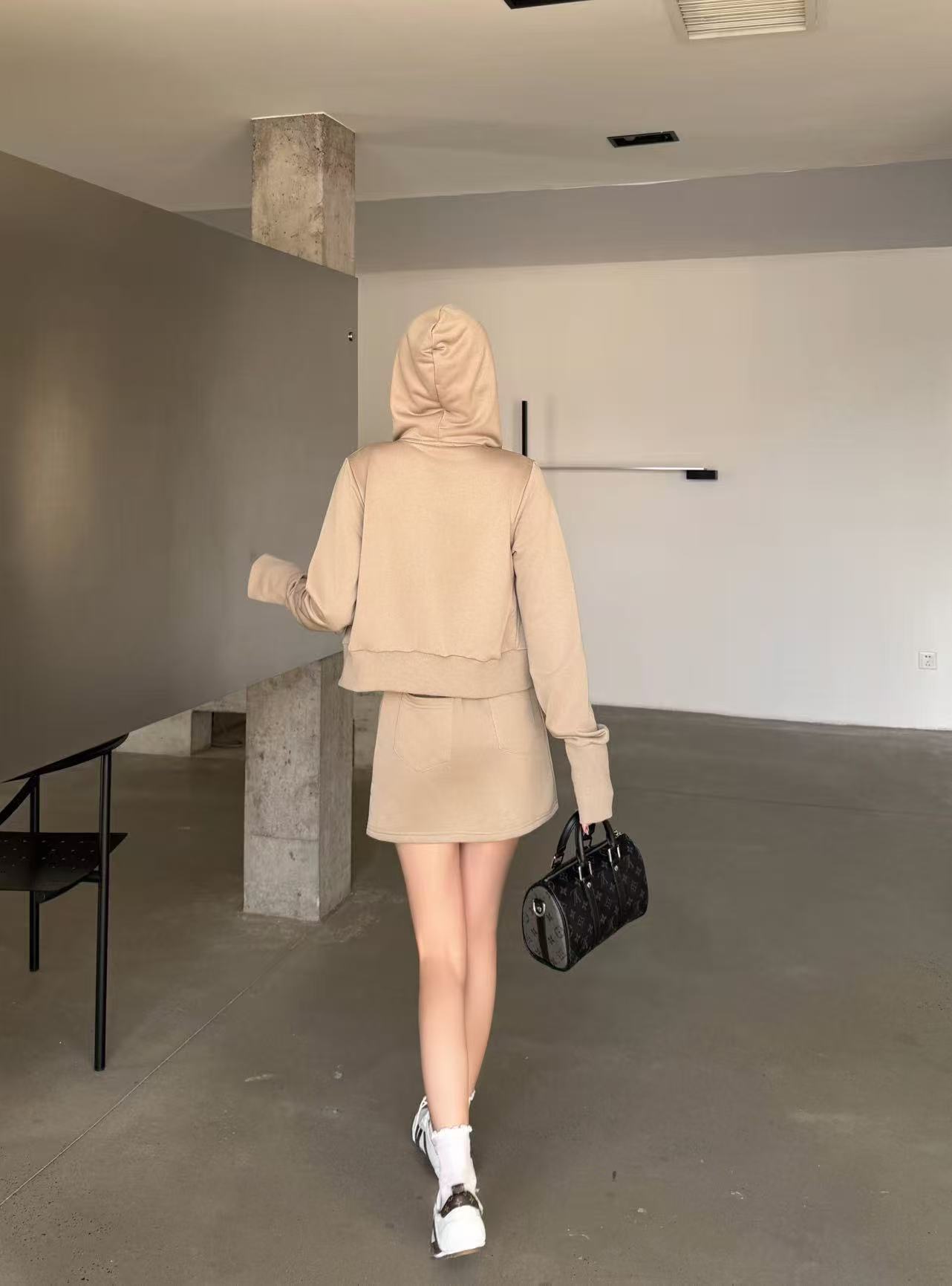 LVフード付きジップアップジャケット+スカートのツーピースセット【50％割引+送料無料】