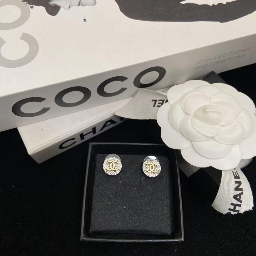 CHANE1 ラウンド ダブルC ダイヤモンド スタッドピアス【50％割引+送料無料】