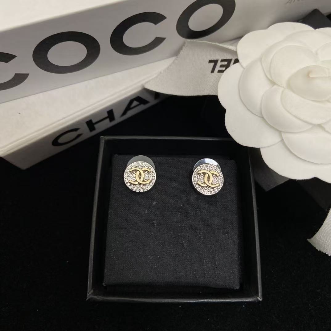 CHANE1 ラウンド ダブルC ダイヤモンド スタッドピアス【50％割引+送料無料】